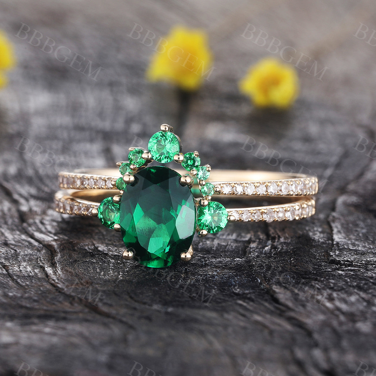 Vintage Emerald Bridal Ring Set - 14K Yellow Gold Three Stone Oval Cut Emerald Engagement Ring for Women - Perfect for Weddings, Anniversaries & Special Occasions