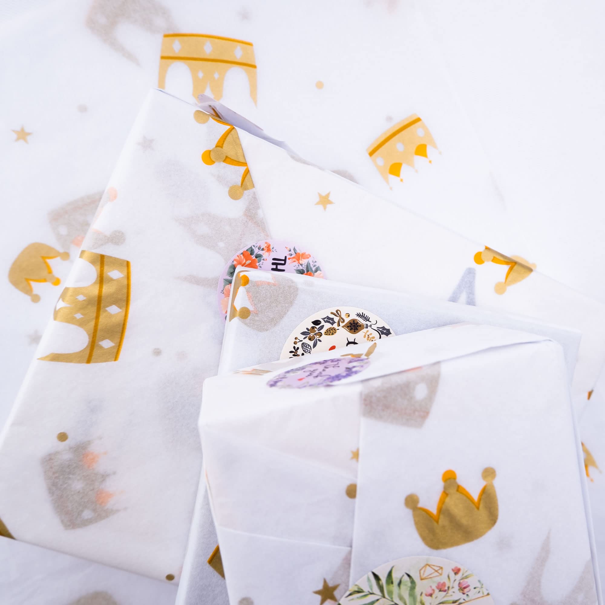 MR FIVE 30 Sheets White and Metallic Gold Tissue Paper Bulk - 20