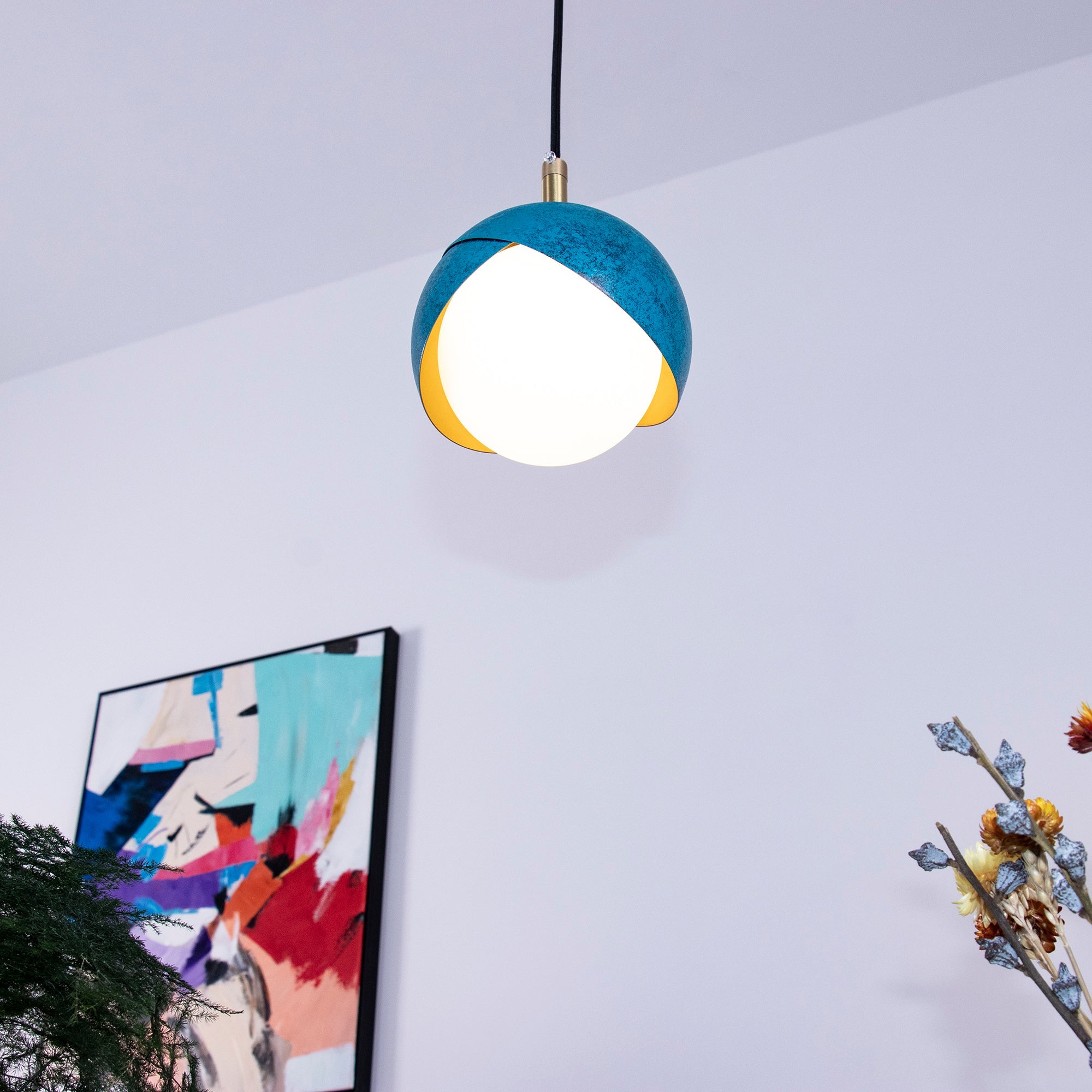 Elegant Earring Pendant Light - Modern Hanging Chandelier for Bedroom, Dining Room & Living Room Decor - Dimmable LED Lighting Fixture for Home & Office