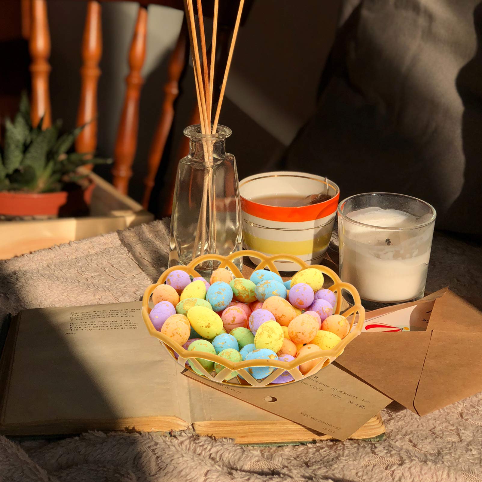 100PCS Artificial Foam Easter Eggs - DIY Bird Nest Simulation Eggs for Easter Decorations, Party Favors, and Spring Crafts - Includes 2 Decorative Plates