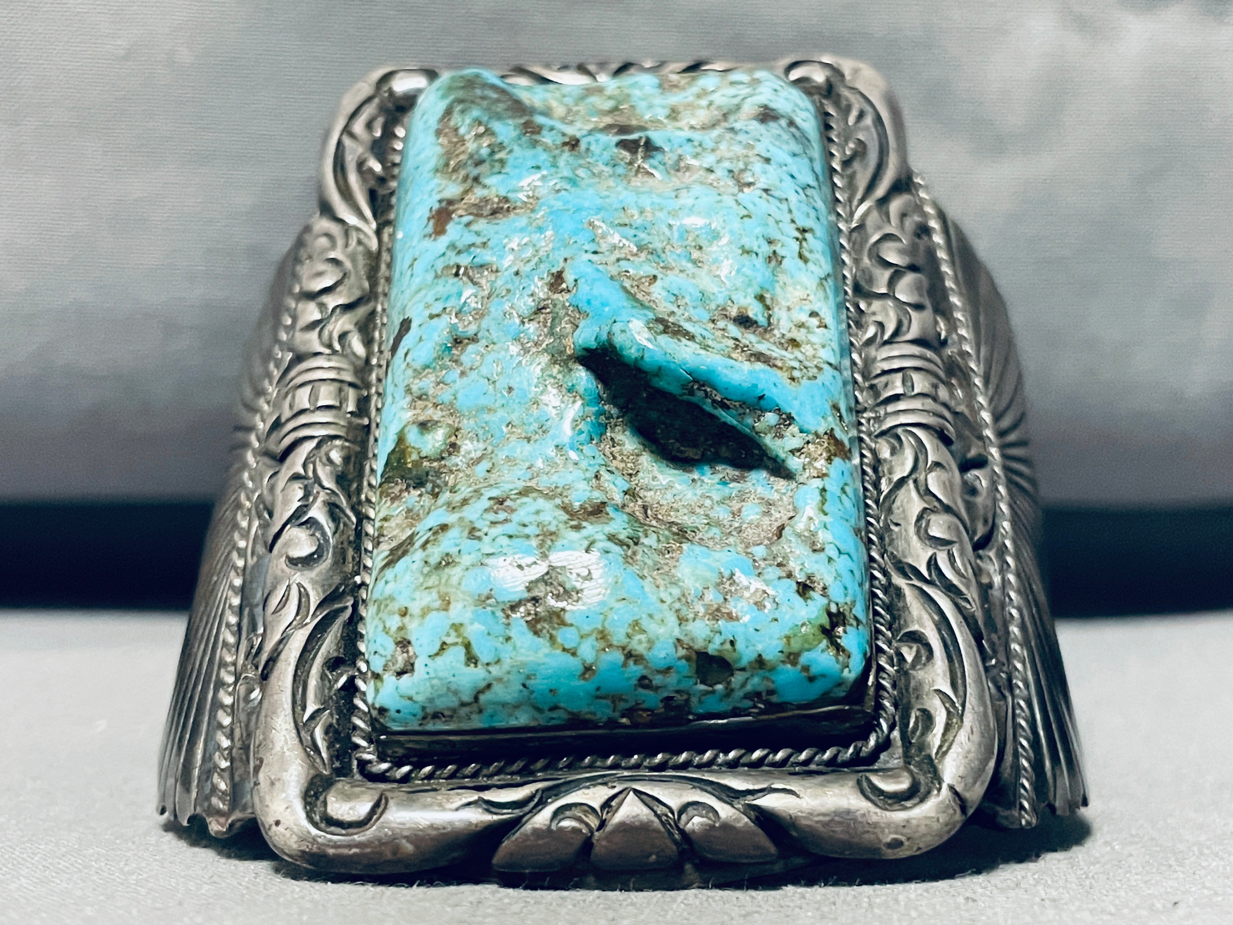 126 Grams Museum Quality Vintage Navajo Native American Turquoise Sterling Silver Bracelet - Perfect for Boho Jewelry, Western Fashion & Gift Giving