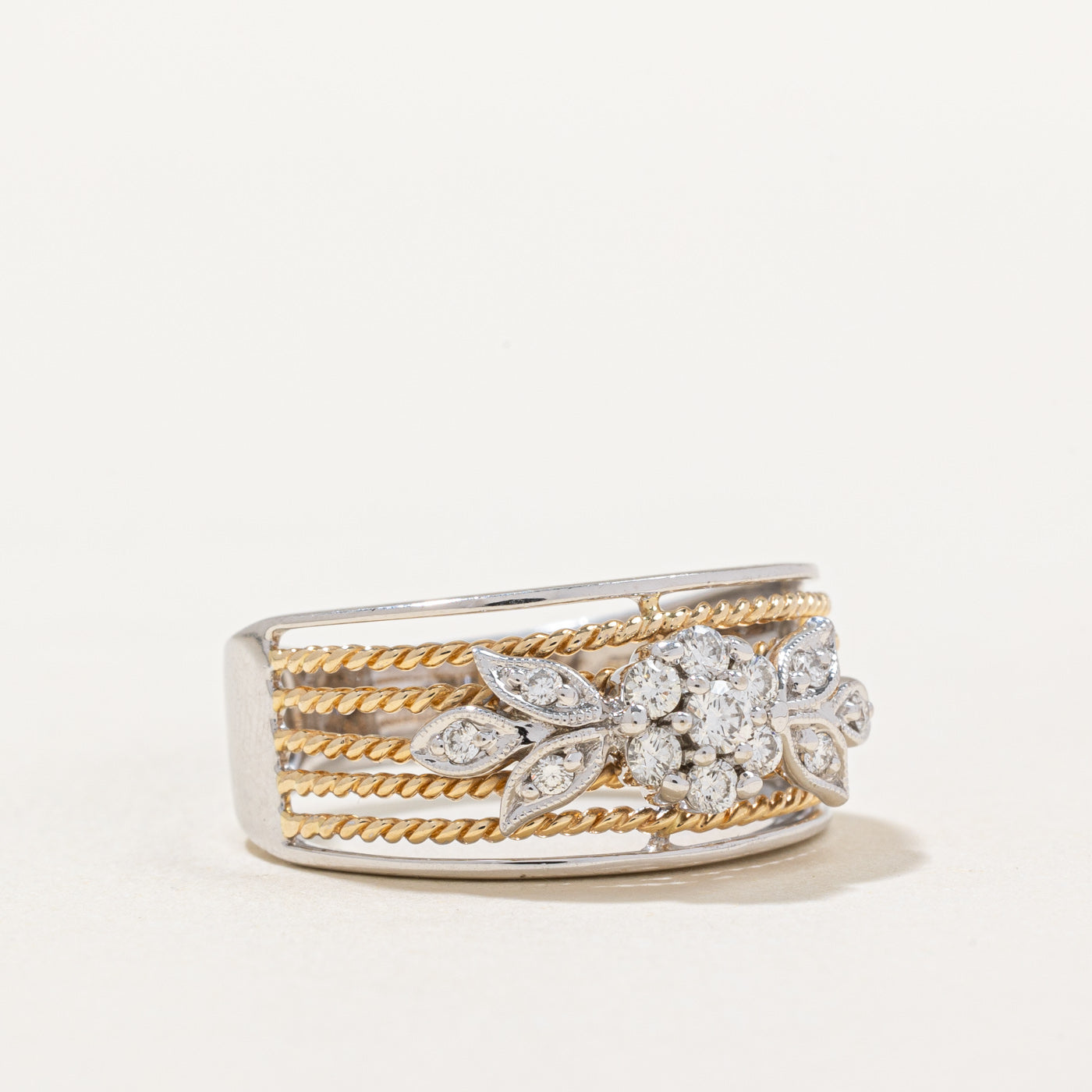 Two Tone Gold Diamond Floral Band Ring - 0.30ctw Total Weight - Size 6.75 - Elegant Wedding, Anniversary or Gift Jewelry for Women