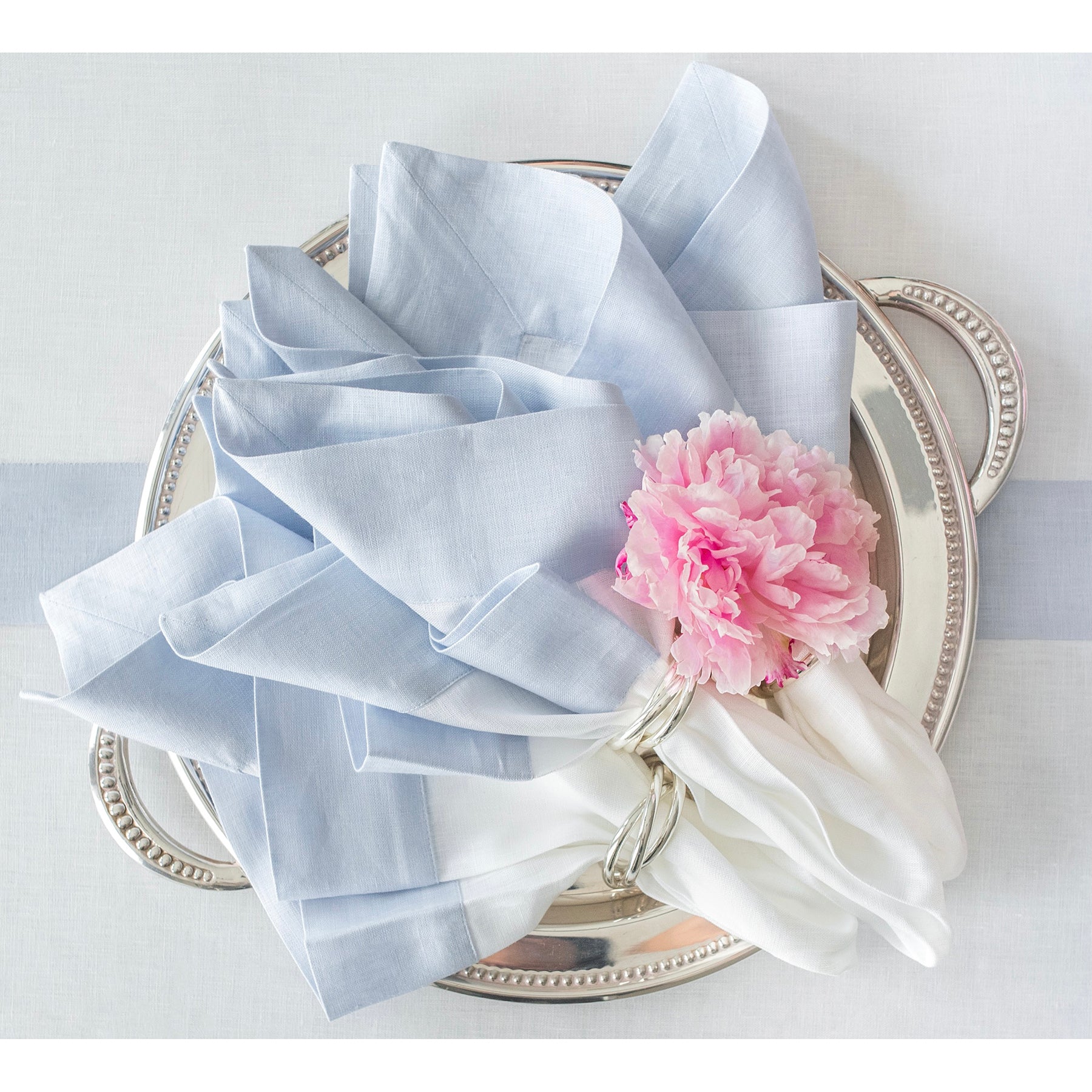 Elegant Contempo Napkins - Set of 4 Premium Cotton Dinner Napkins for Formal Dining, Parties & Special Occasions