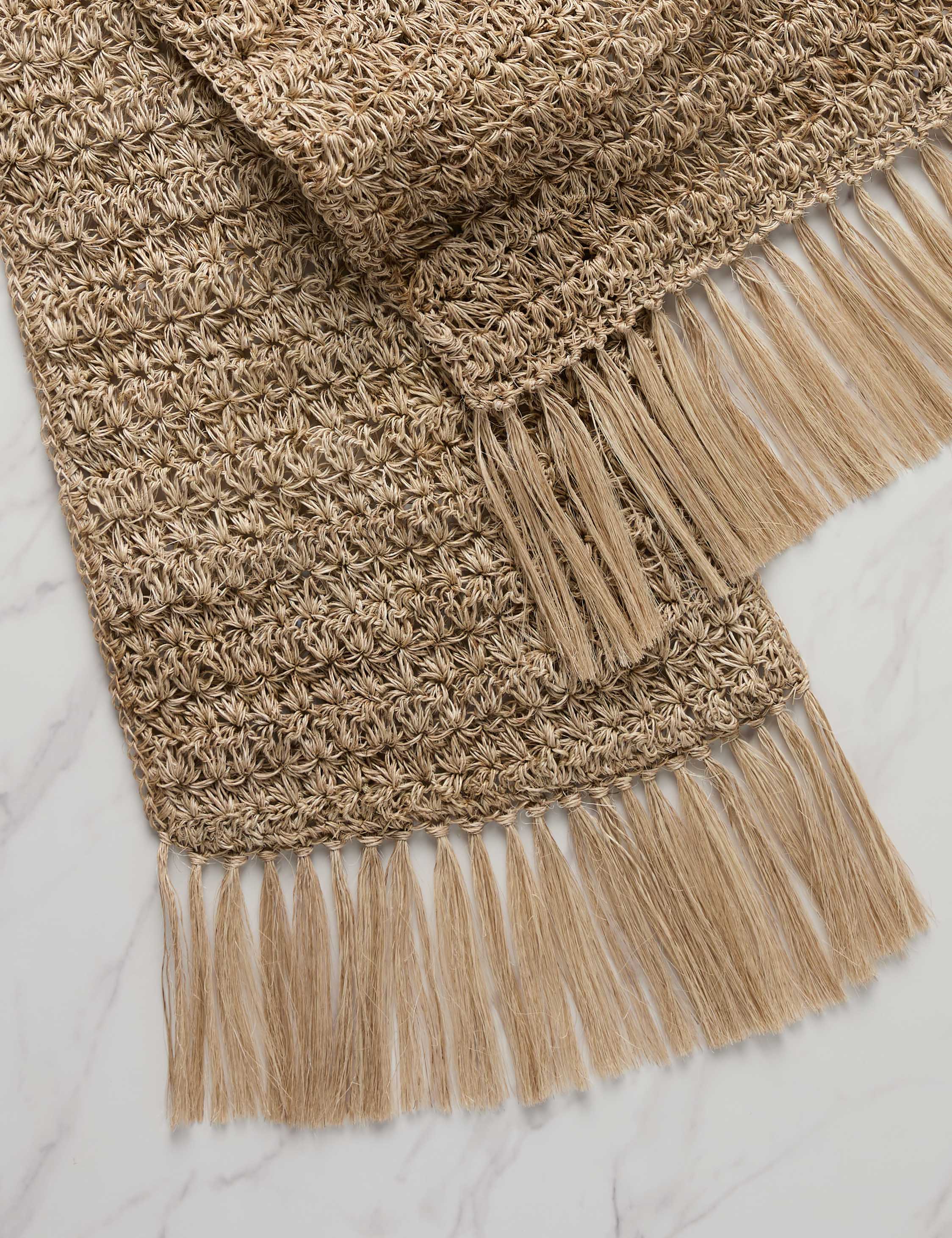 Handwoven Fique Knots Table Runner - Eco-Friendly Natural Fiber Home Decor for Dining Room, Kitchen, or Wedding Party Decorations