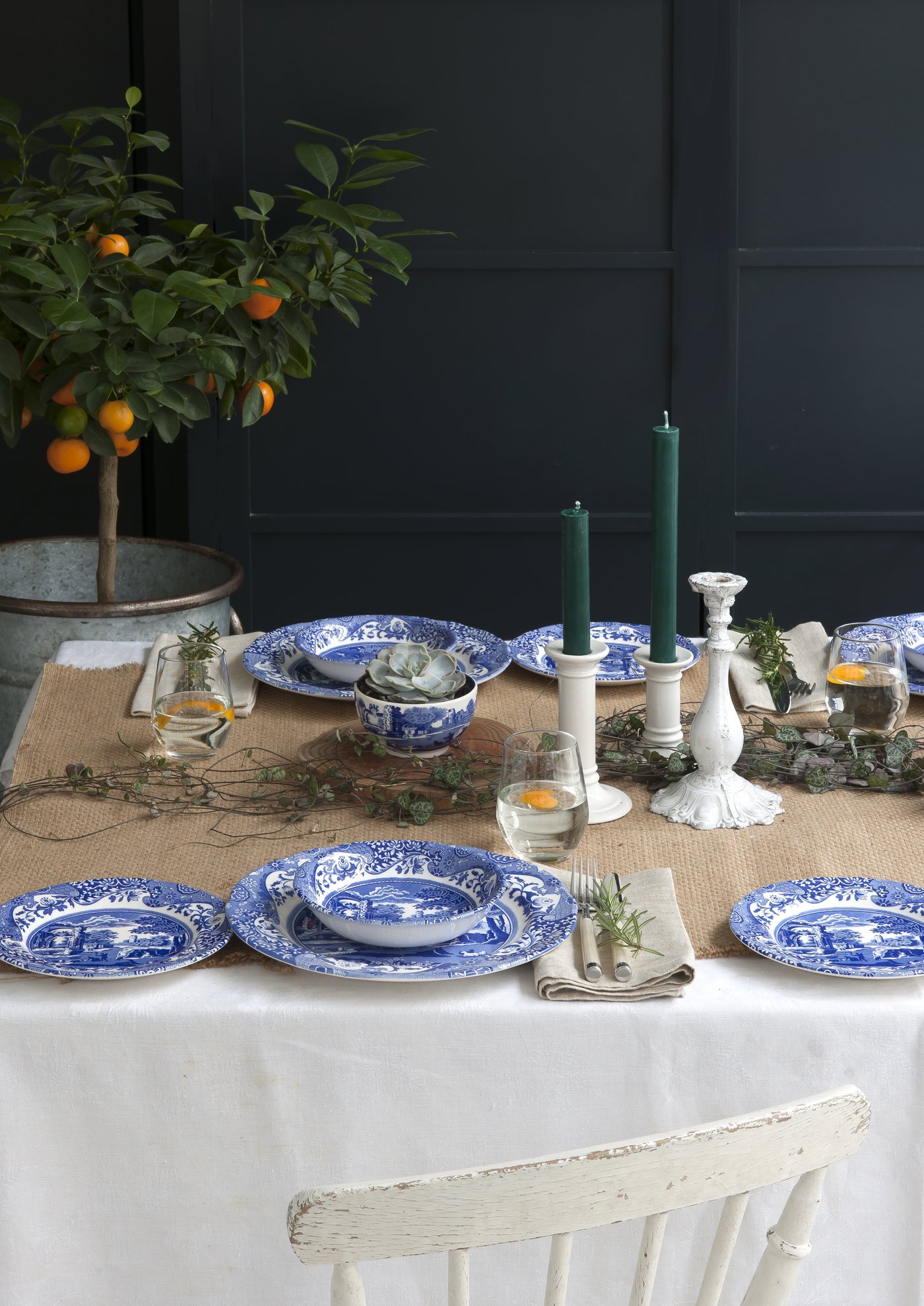 Spode Blue Room Collection Fine Earthenware Dinner Plates Set of 6 - 10.5 Inch Microwave & Dishwasher Safe Salad, Pasta & Appetizer Plates - Made in England (Georgian) - Perfect for Formal Dining, Holiday Entertaining & Everyday Use