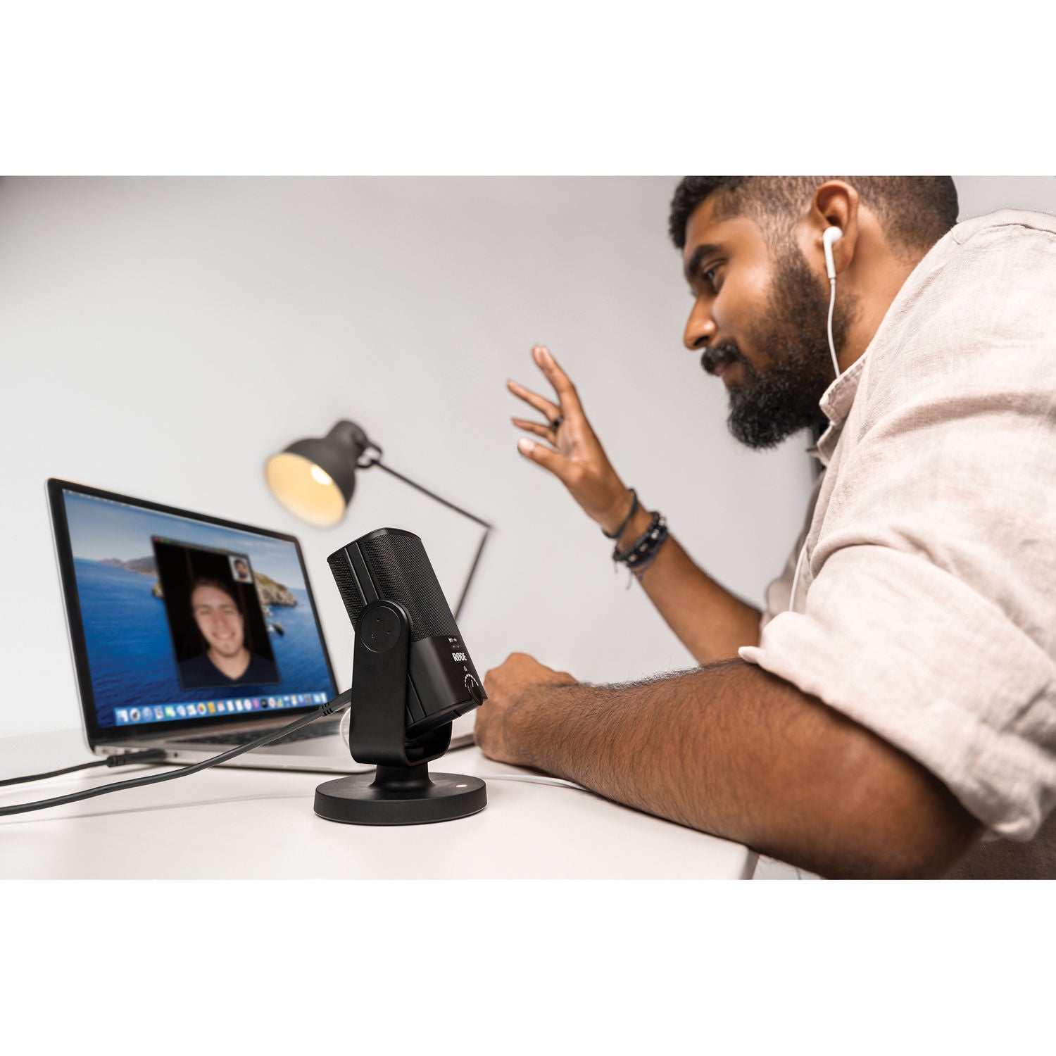 RODE NT USB Mini USB Microphone - Professional Compact USB Condenser Mic for Podcasting, Streaming & Recording - Perfect for Home Studio, Gaming & Voice Overs
