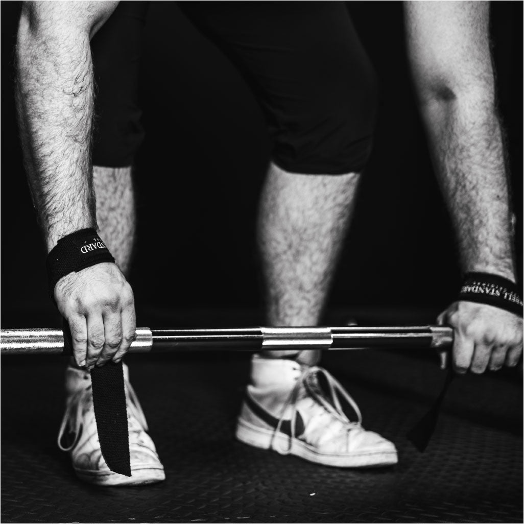 Best Lifting Straps for Weightlifting & Powerlifting - Heavy Duty Gym Wrist Support for Deadlifts, Bench Press & Strength Training - Perfect for CrossFit & Home Workouts