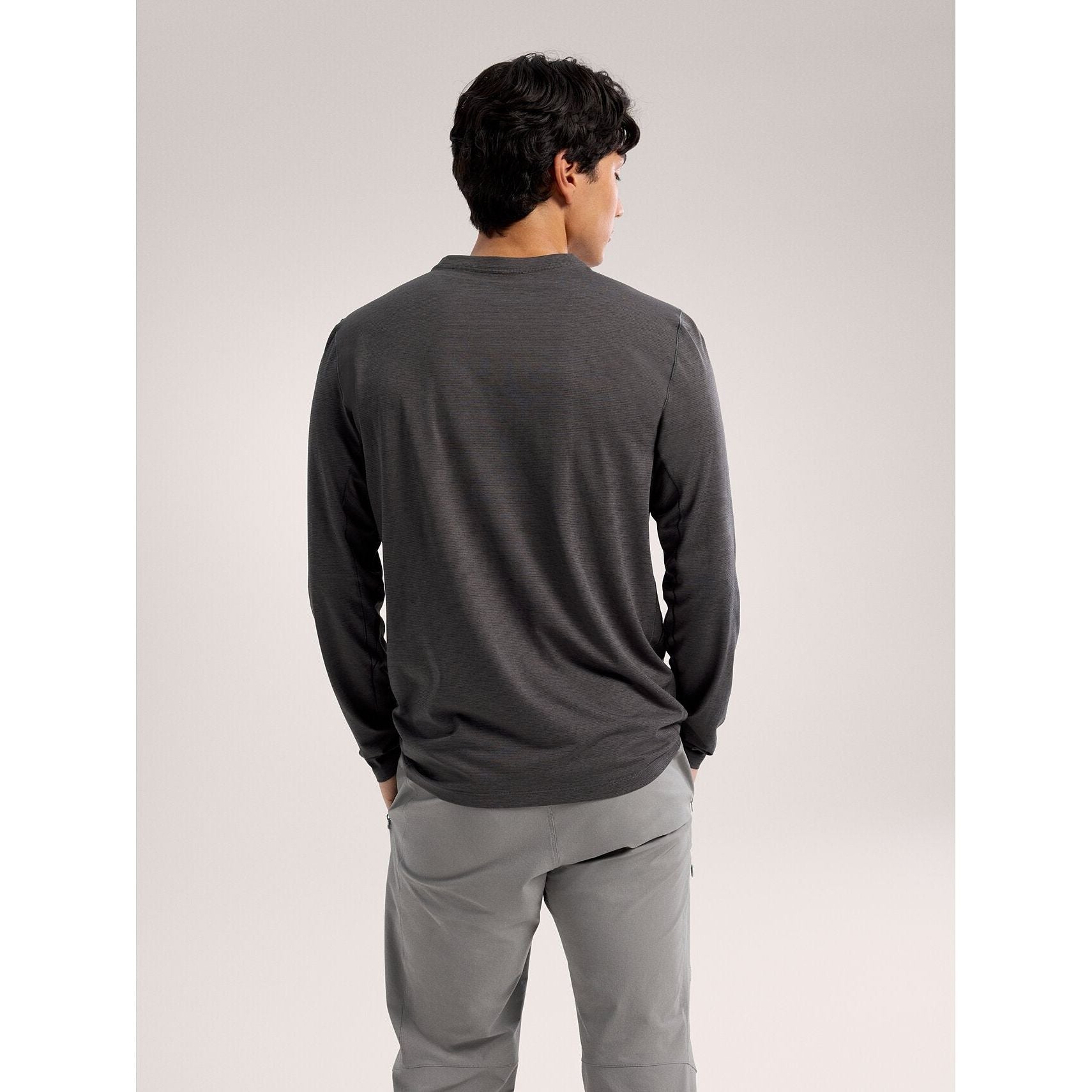 Arc'teryx Men's Cormac Long Sleeve Logo Shirt - Moisture-Wicking Hiking & Outdoor Performance Top for Men