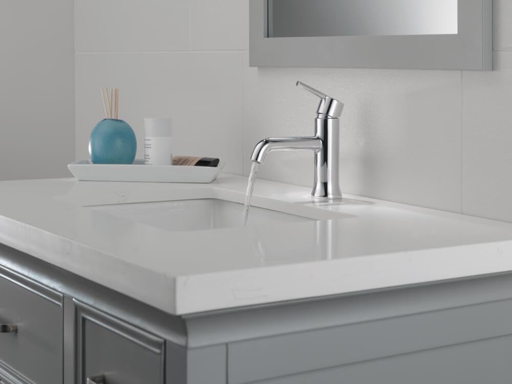 Delta 559LF-MPU Trinsic Single-Handle Bathroom Sink Faucet with Drain Assembly in Chrome Finish - Perfect for Modern Bathrooms & Powder Rooms