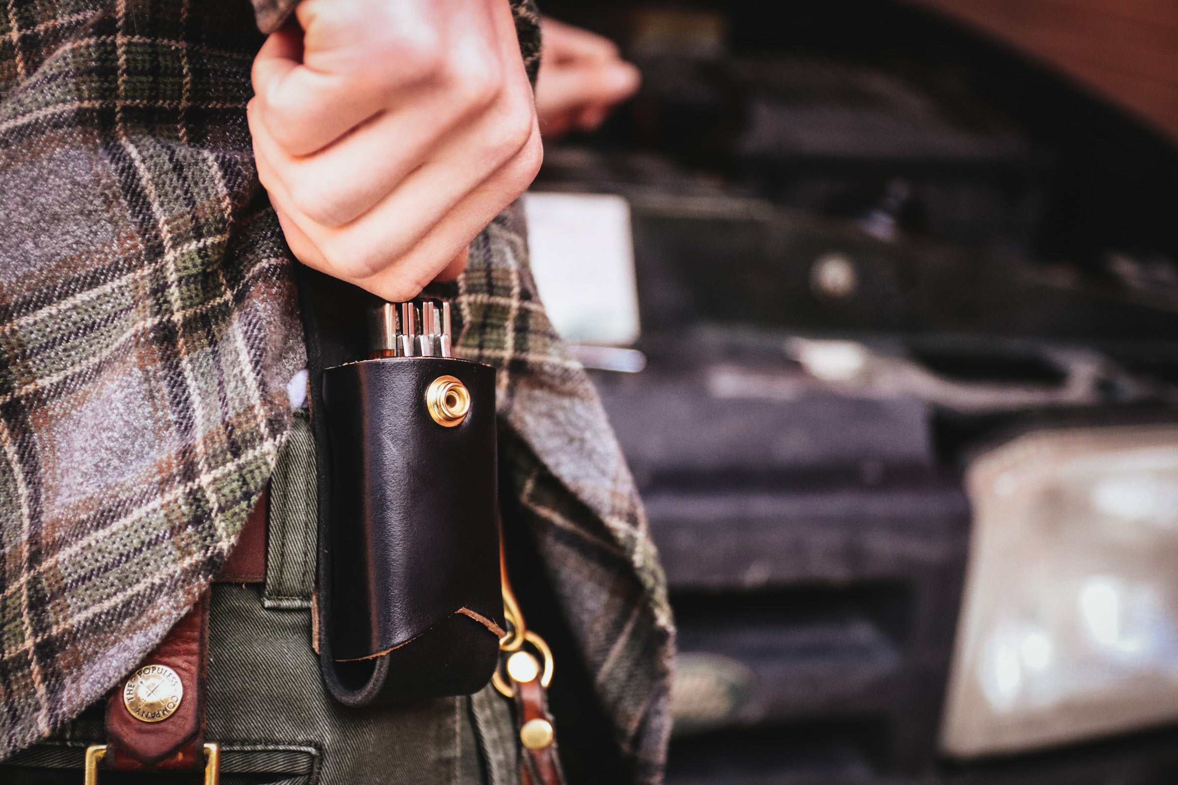 Premium Black Leather Sheath for Knives & Tools - Durable & Stylish for Camping, Hunting & Outdoor Adventures