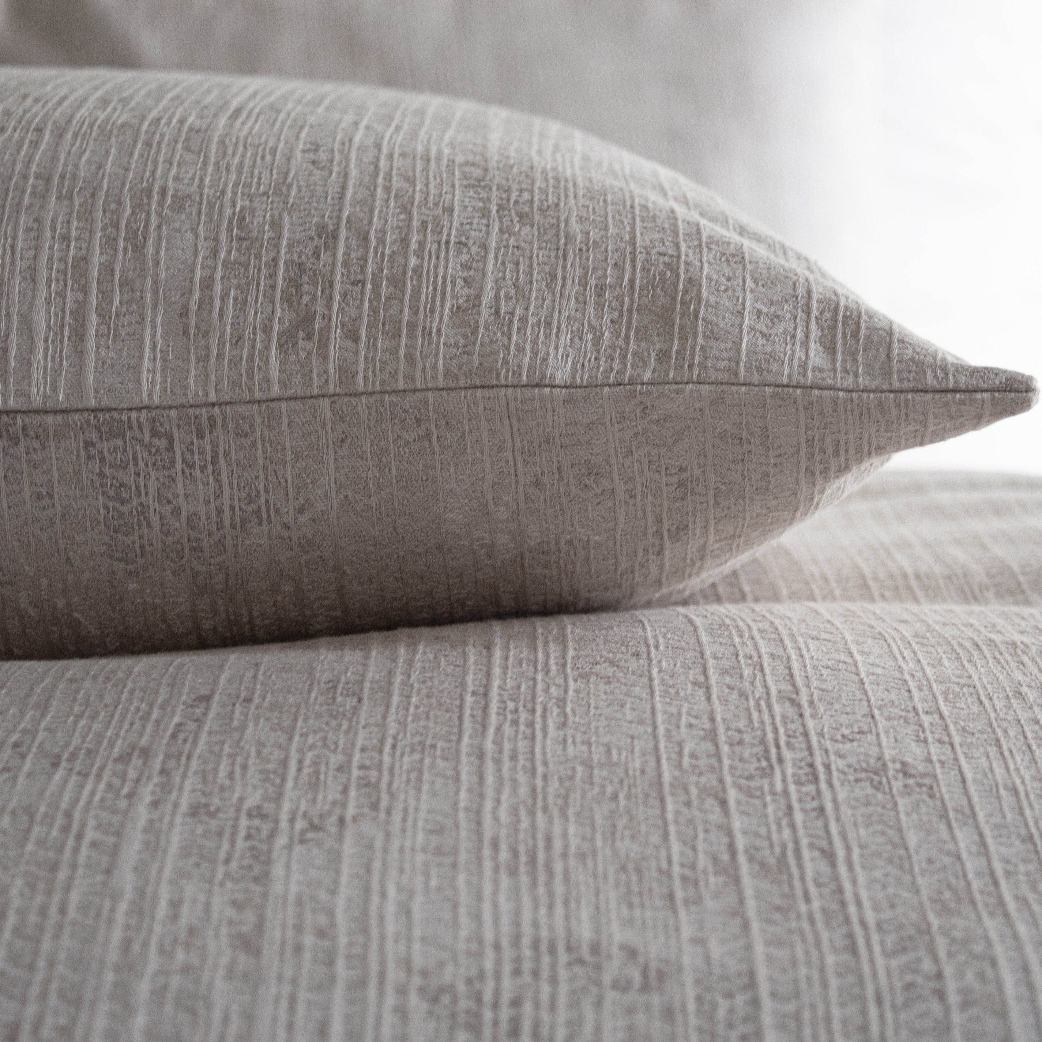 Aspen Pillow - Ultra Soft Memory Foam Pillow for Neck Pain Relief & Better Sleep - Perfect for Side, Back & Stomach Sleepers - Home, Travel & Office Use