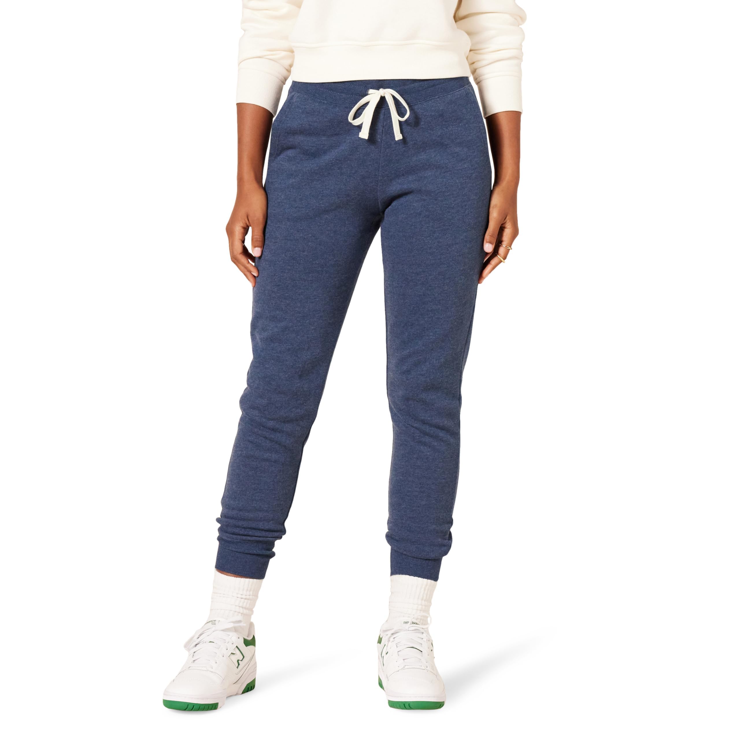 Amazon Essentials Women's Fleece Jogger Sweatpants - Soft Comfortable Lounge Pants for Women, Plus Size Options - Perfect for Yoga, Running, Travel & Casual Wear