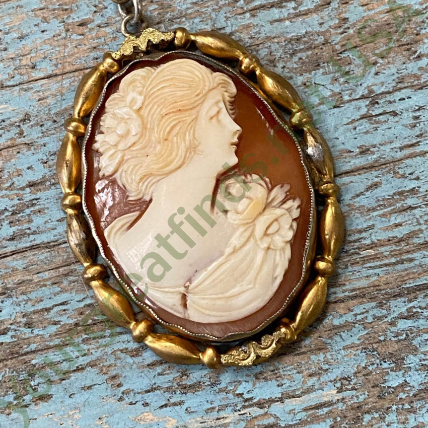Vintage Gold Filled Carved Shell Cameo Necklace - Antique Jewelry for Women, Elegant Pendant Gift for Mother's Day, Anniversary & Special Occasions