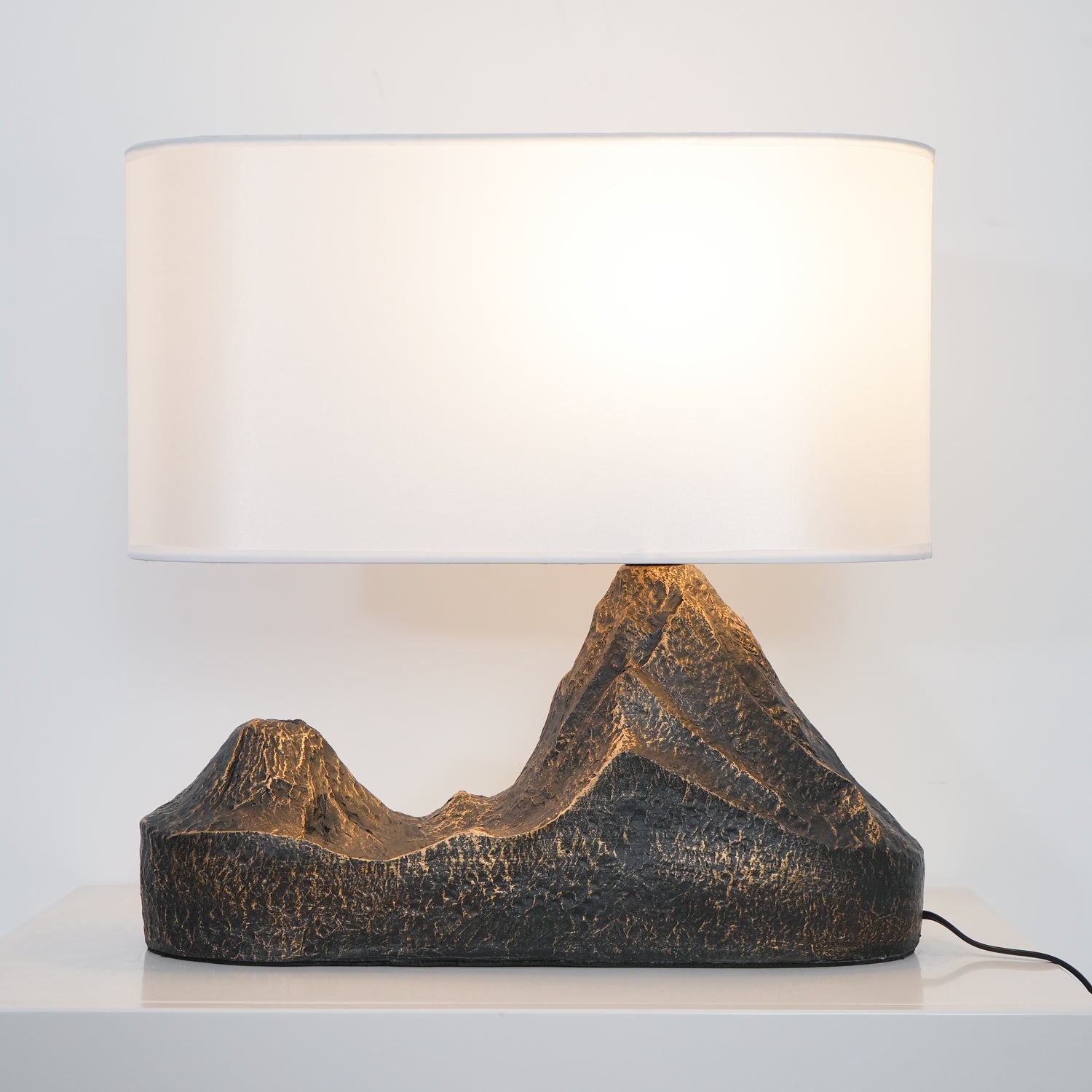 Modern Landscape Table Lamp - Elegant Home & Office Decor for Bedroom, Living Room, and Study - Perfect for Reading, Working, and Relaxing