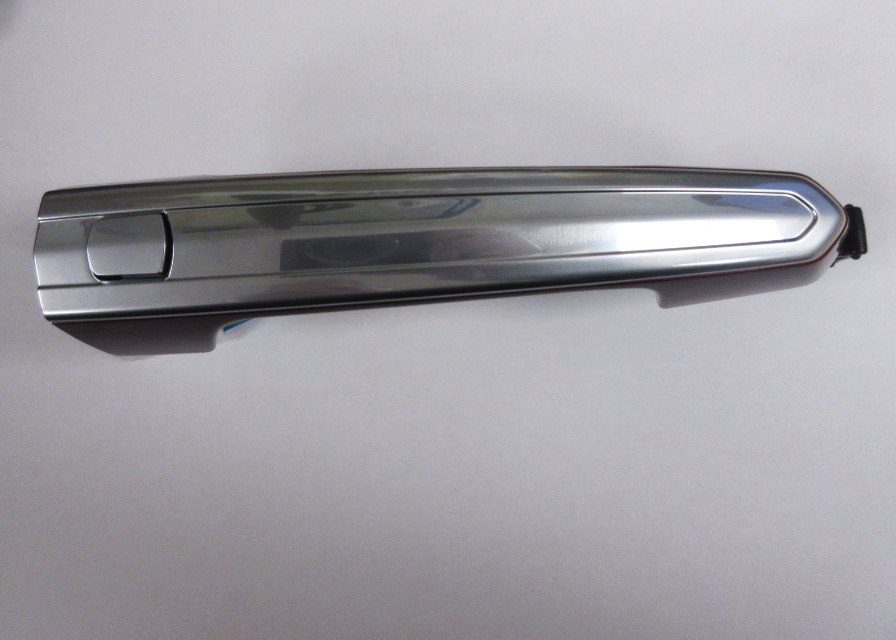 GM Front Door Handle Non-Lighted Siren Red 13598619 - Replacement Car Door Handle for Chevy, GMC, Buick - Perfect for DIY Auto Repair & Restoration Projects