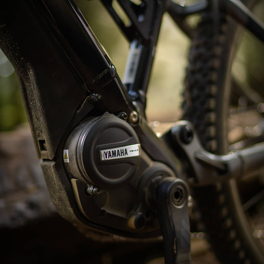 Yamaha YDX-MORO 07 Electric Mountain Bike - 500W Motor, 20MPH, 50+ Mile Range - Perfect for Off-Road Trails & Commuting