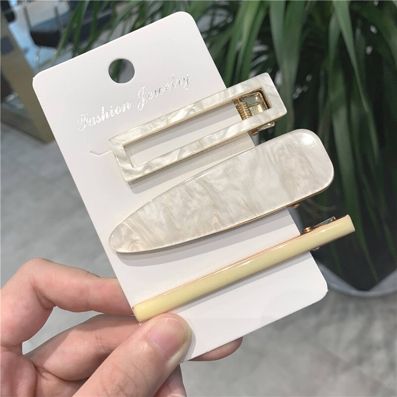 Elegant Women's Fashion Hair Clips - Pearl & Acetate Geometric Design Hair Accessories for Parties, Weddings & Everyday Style