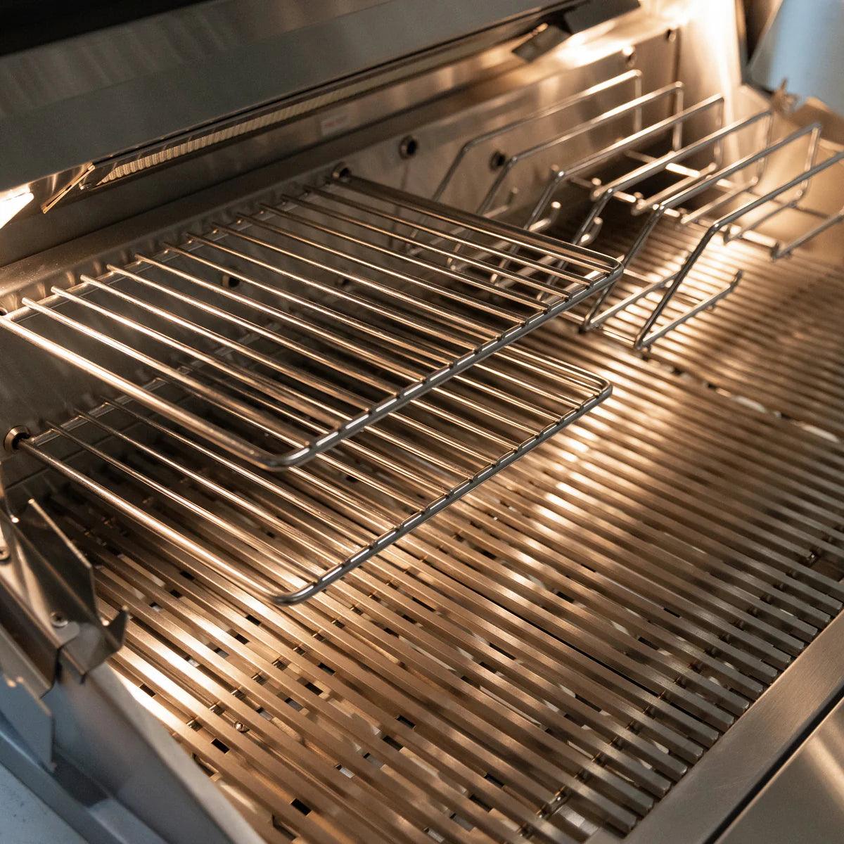 Summerset Grills Quest 36 Inch Built-In Gas Grill - Stainless Steel Outdoor BBQ Grill for Backyard, Patio & Poolside Cooking