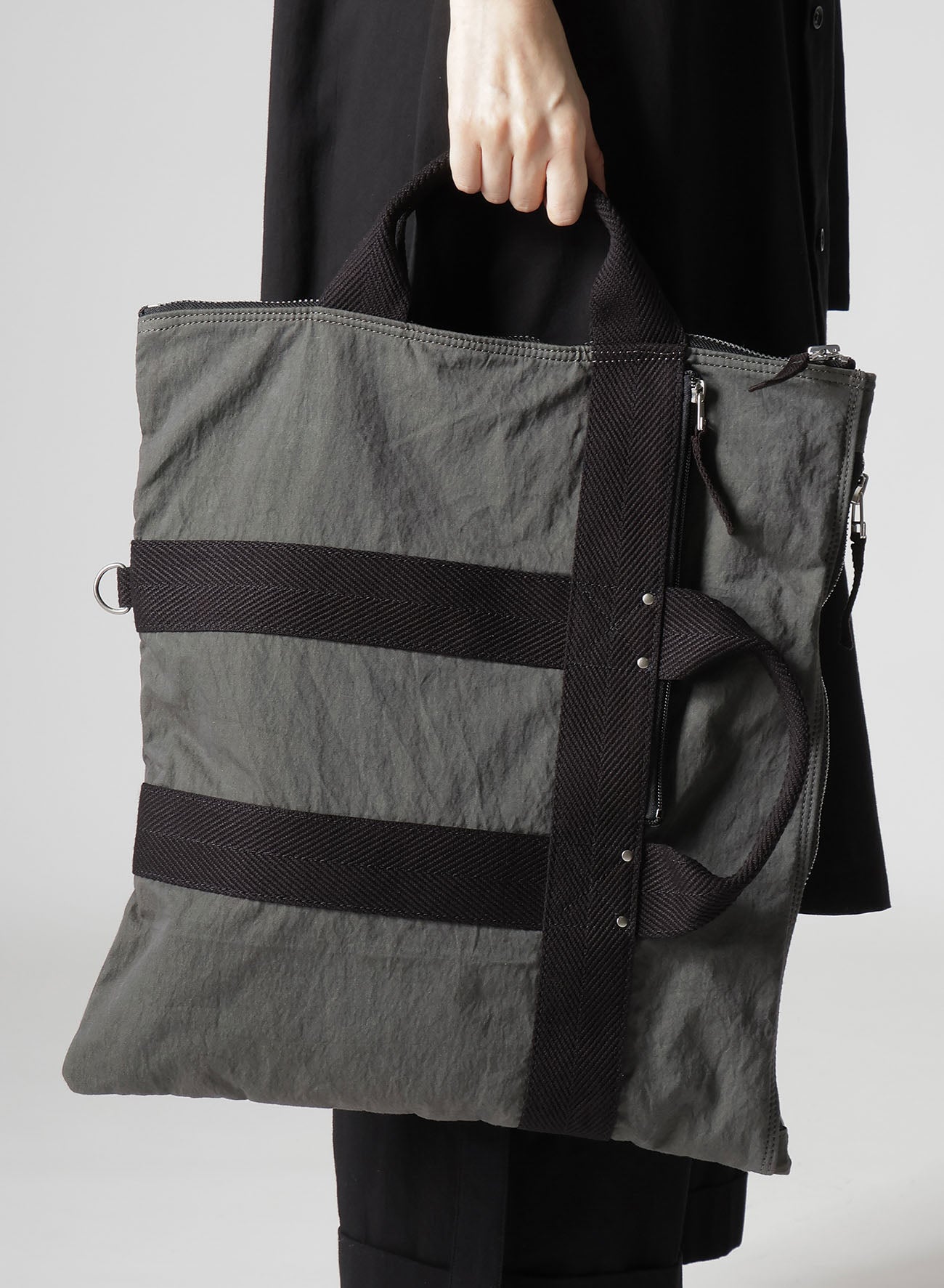 Military Style 2-Way Tote Bag - Durable C/NY Gabardine Fabric for Work, Travel & Everyday Use - Water-Resistant & Spacious Carryall for Office, Gym or Weekend Outings