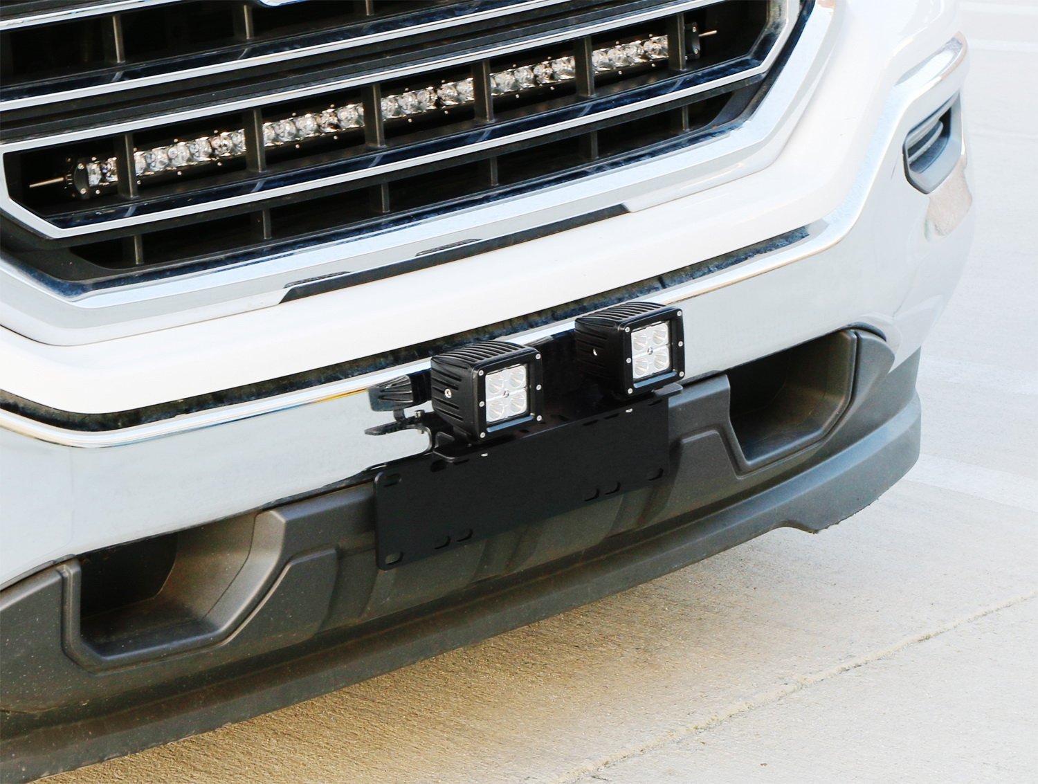 40W CREE LED Pods with License Plate Bracket & Wiring Kit - Waterproof Off-Road Lights for Trucks, Jeeps, ATVs, 4WD & 4x4 Vehicles - Perfect for Night Driving, Camping & Off-Road Adventures