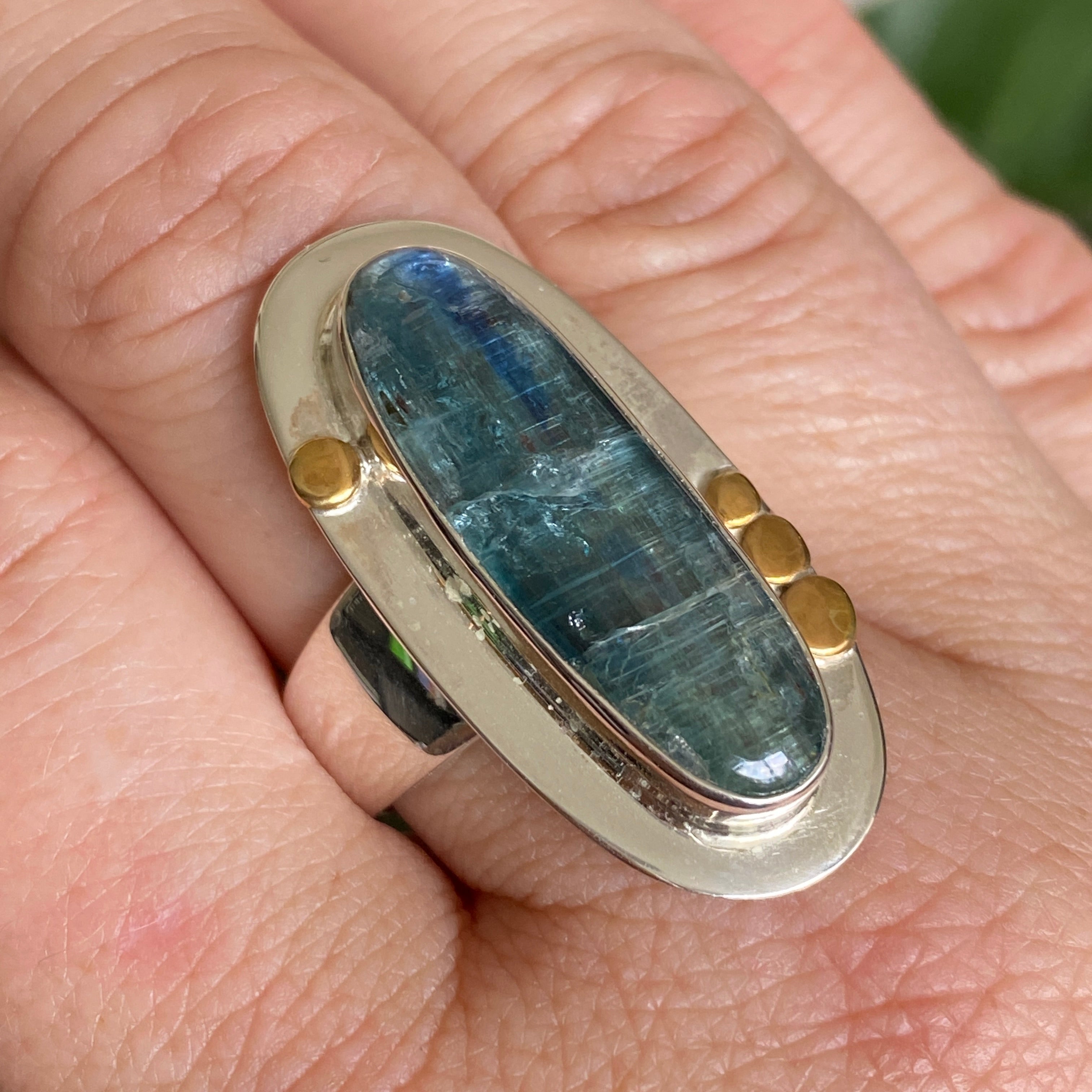 Green Kyanite Oval Cabochon Ring with Brass Detailing - Size 9.5 - KRGJ3292 - Perfect for Boho Jewelry, Spiritual Healing & Everyday Fashion Accessories