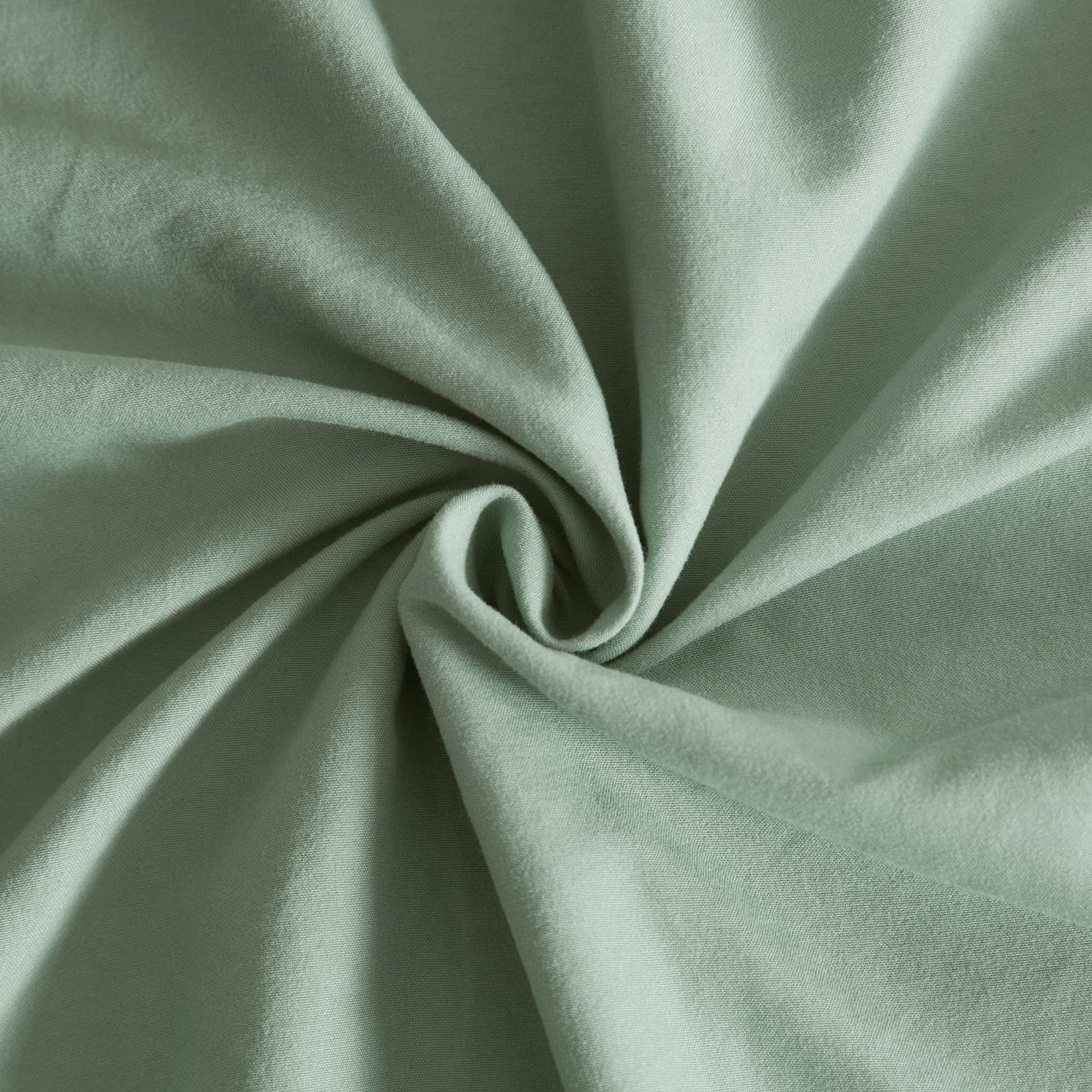 HighBuy Twin Bed Sheets Set - 3 Piece Microfiber Bedding in Sage Green - Breathable, Shrink & Fade Resistant - Deep Pocket Fits 16