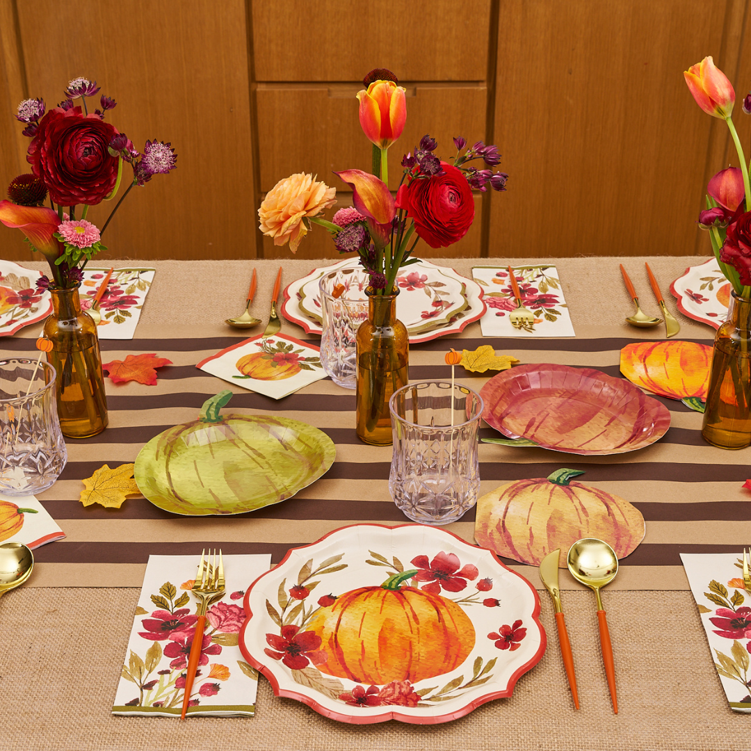 Autumn Foliage Table Setting - Fall Leaf Decor for Thanksgiving & Holiday Dining - Perfect for Seasonal Centerpieces & Home Decor