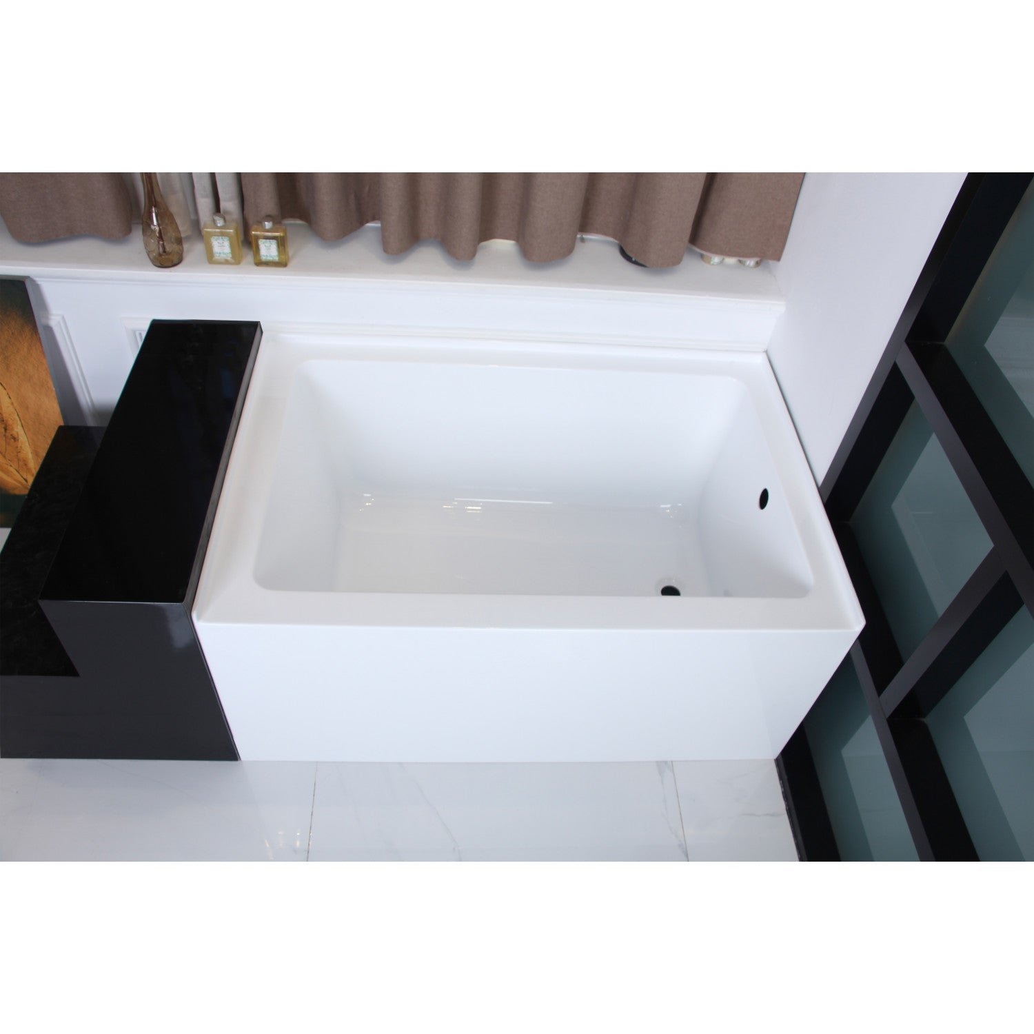 Aqua Eden VTDE483222R 48-Inch Acrylic Rectangular 3-Wall Alcove Bathtub - Right Hand Drain, Glossy White - Perfect for Modern Bathroom Renovations & Spa-Like Relaxation