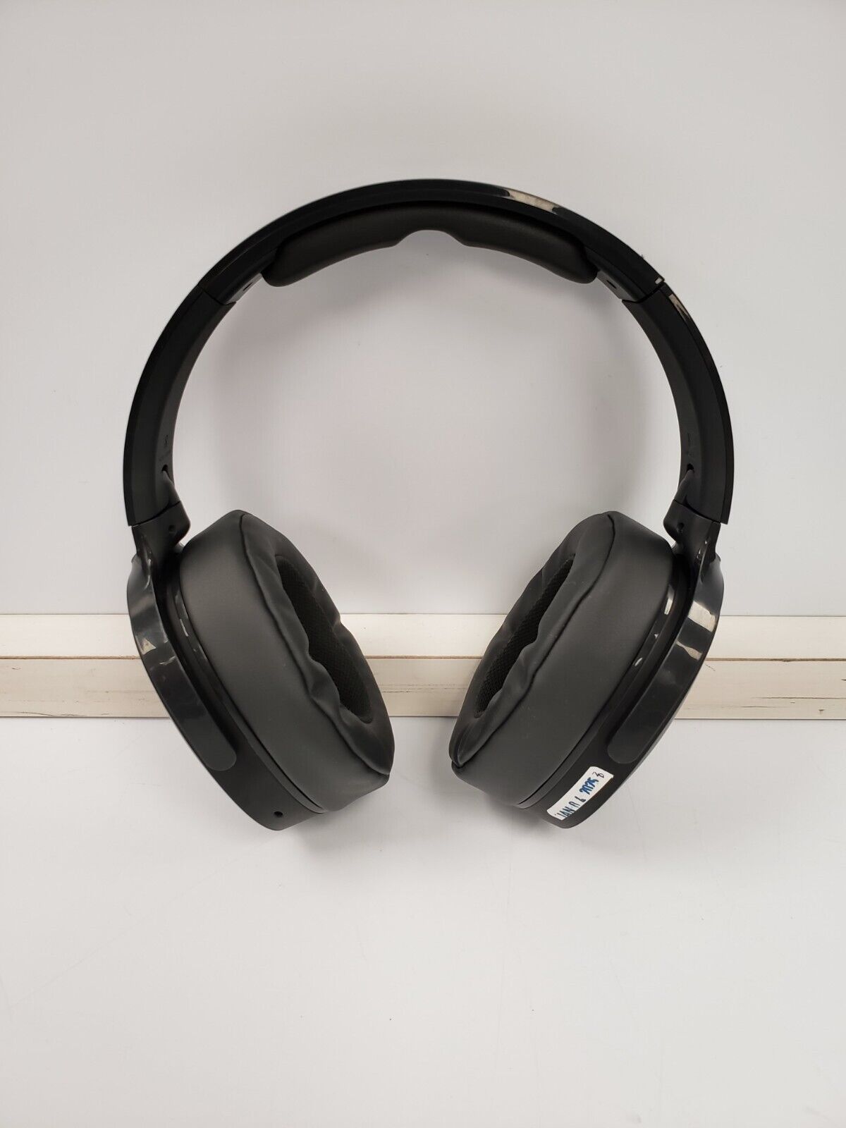 Skullcandy S6HVW Wireless Headphones with Microphone - Bluetooth Over-Ear Headset for Gaming, Music, and Travel