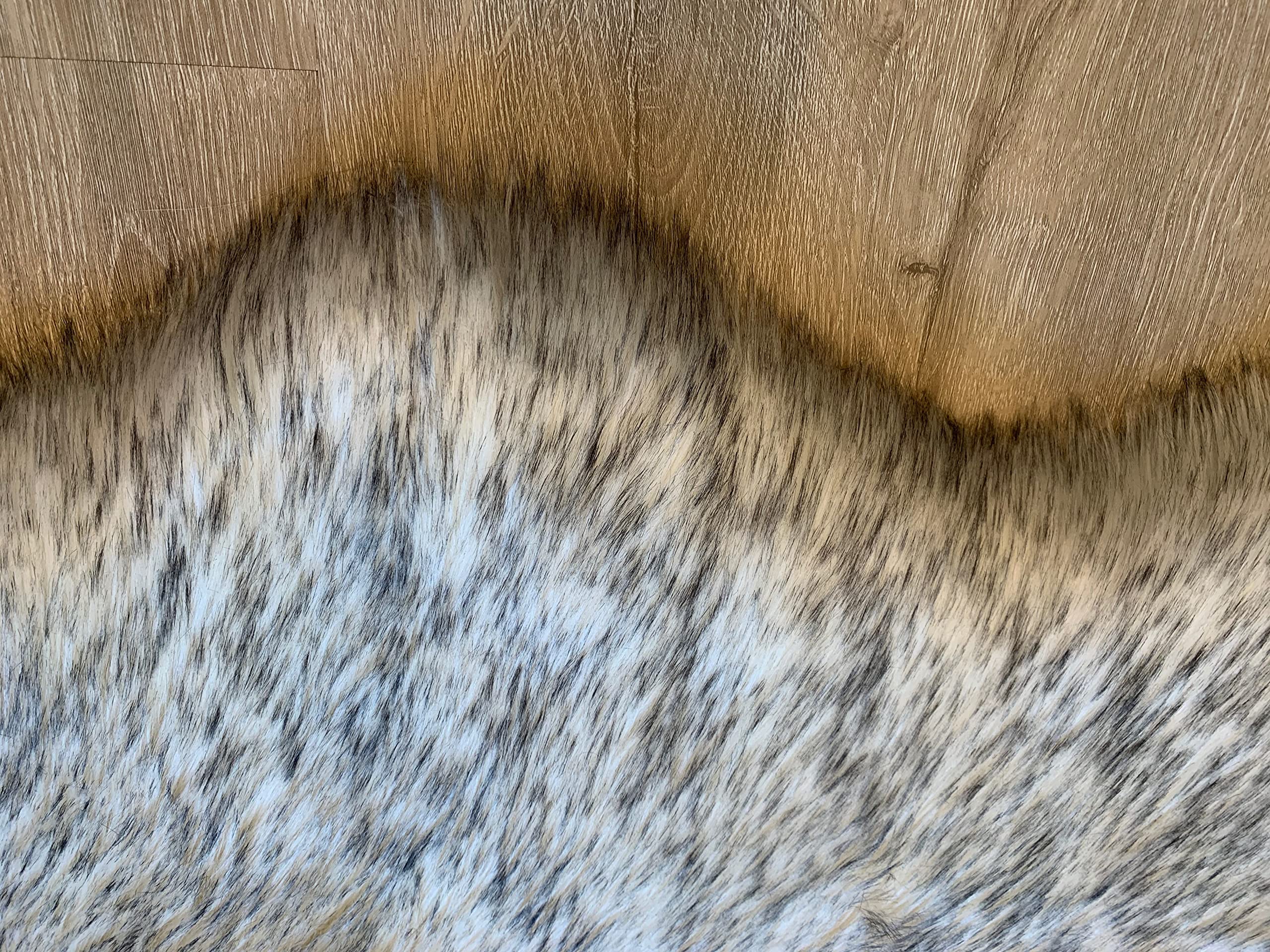 LAMBZY Faux Sheepskin Rug - Super Soft Hypoallergenic Shaggy Bear Fur Blanket for Living Room, Nursery & Sofa (3x5 Feet, White with Black Tips) - Cozy Home Decor, Perfect for Kids Play Area & Winter Floor Mat