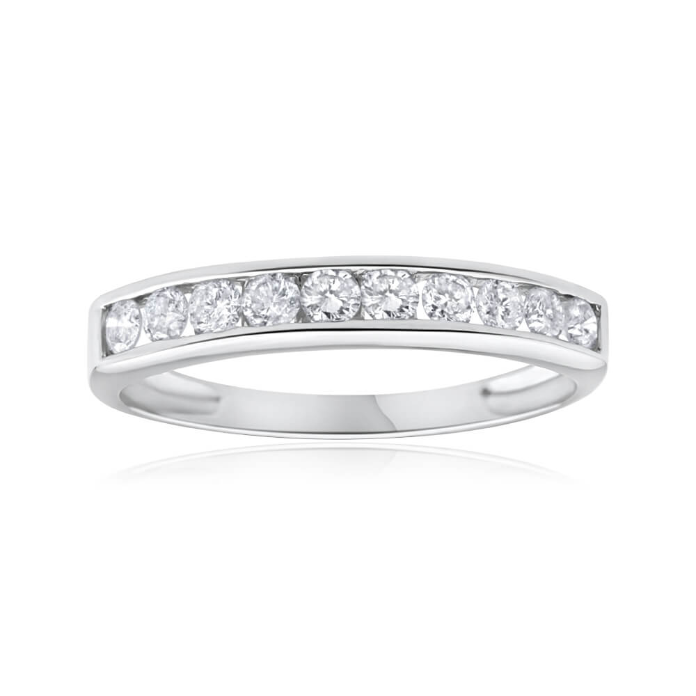9ct White Gold Exquisite Diamond Ring for Women - Elegant Wedding, Engagement & Anniversary Jewelry Gift - Perfect for Special Occasions & Everyday Wear