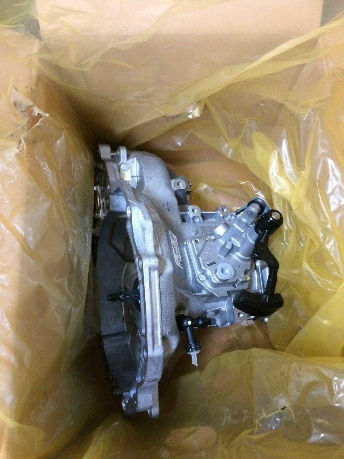 Genuine Holden TJ Trax 2014-2019 5-Speed Manual Transmission Gearbox - Perfect for Car Enthusiasts & DIY Repairs