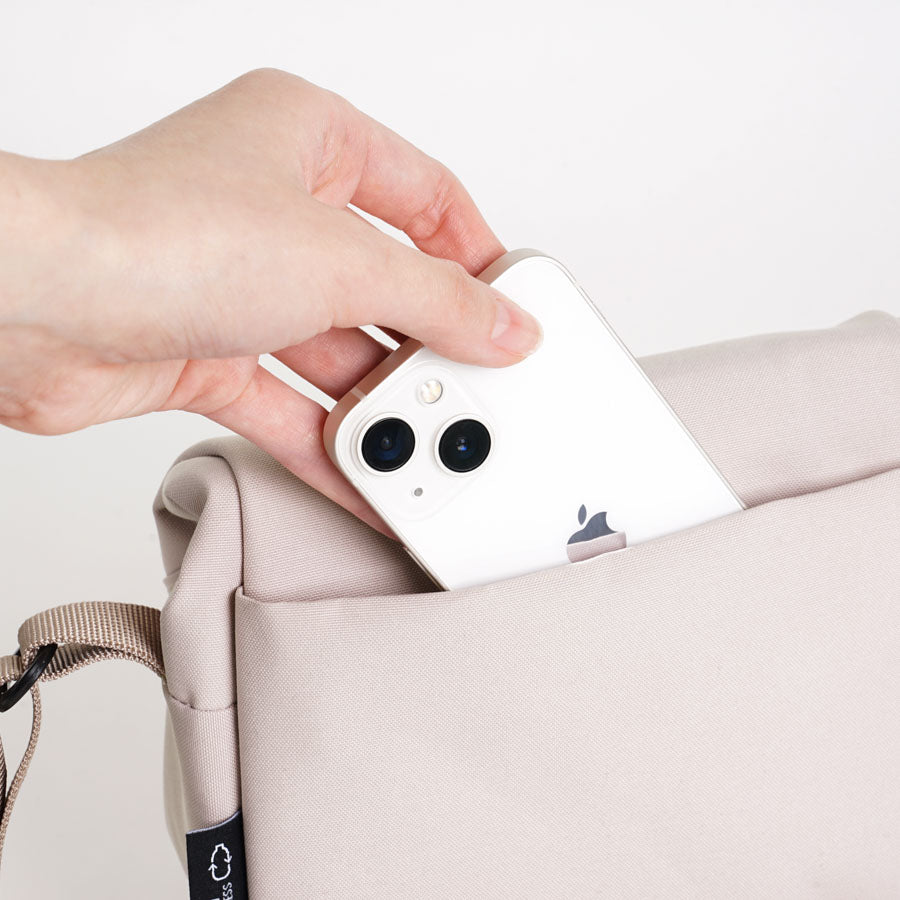 HELLOLULU Venus Compact Camera Bag Pink - Stylish & Lightweight Crossbody Bag for Women, Perfect for Travel, Daily Use & Photography Enthusiasts