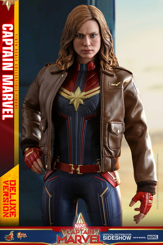 Hot Toys Marvel Comics Captain Marvel Deluxe Version 1/6 Scale Collectible Action Figure - Perfect for Display, Marvel Collection, and Gift Giving
