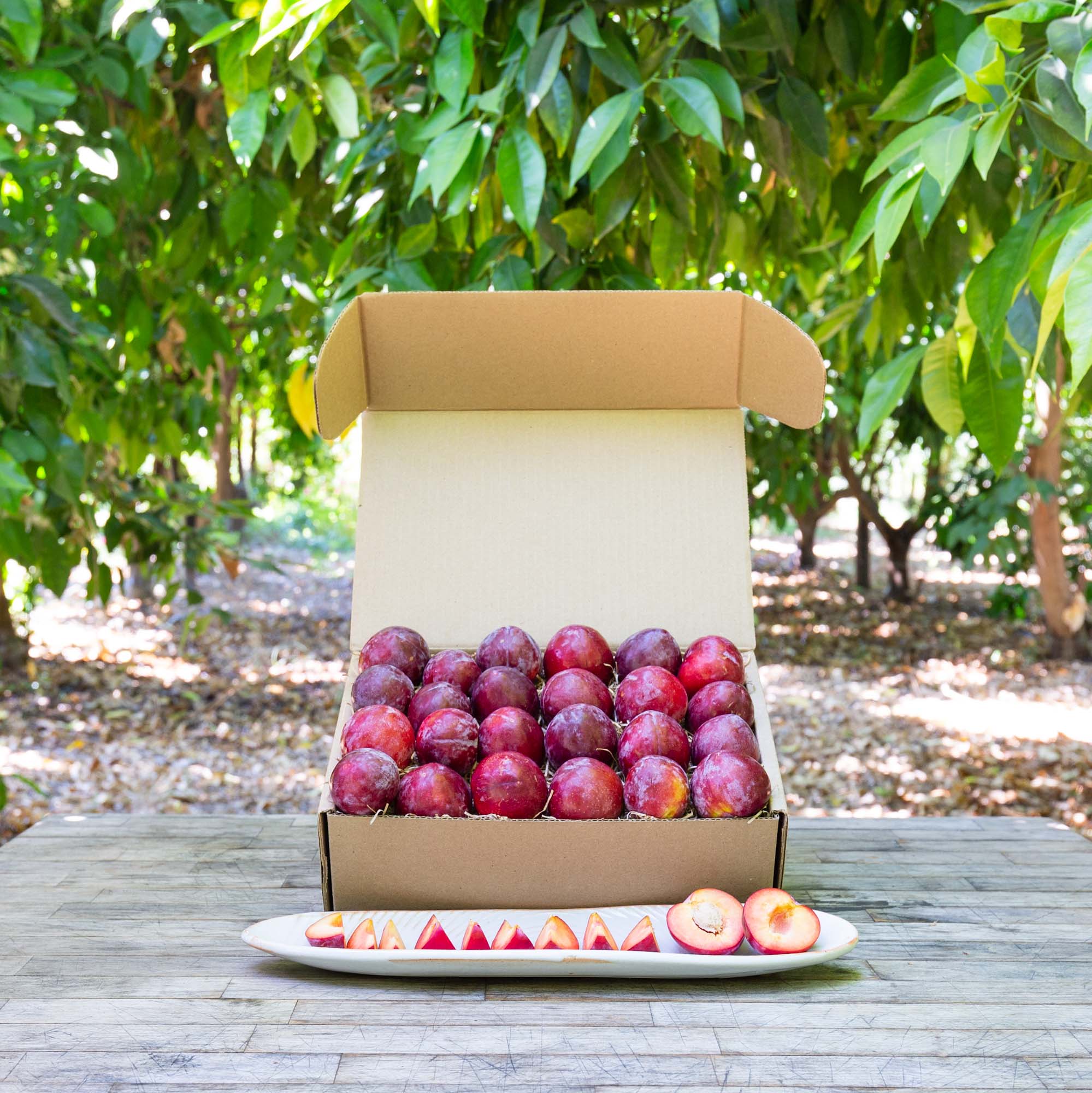 Organic Pluots - Fresh, Juicy & Sweet Hybrid Fruit for Healthy Snacks, Smoothies & Desserts | Perfect for Salads, Baking & Healthy Eating