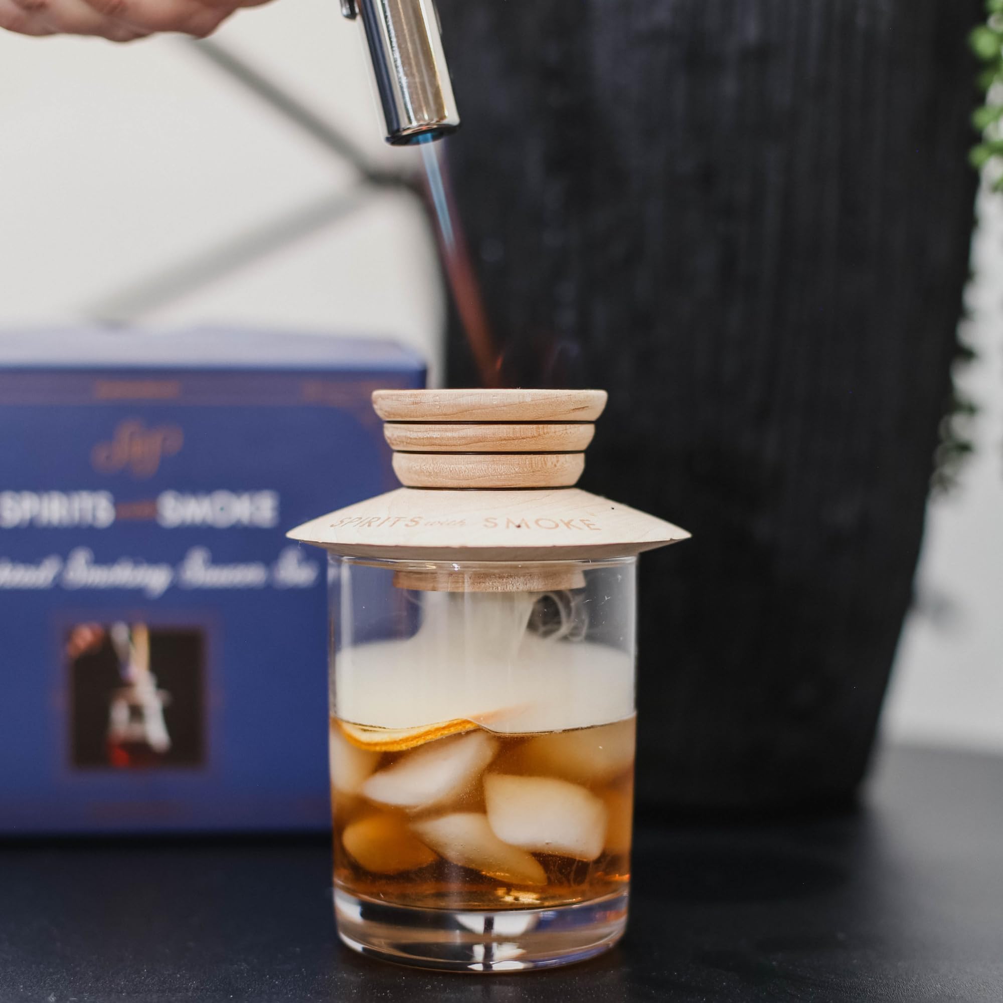 Premium Maple Wood Smoking Saucer Set - 1 Saucer, 3 Wood Chips & 4 Coasters for Cocktail Smoker | Luxury Bar Accessories & Unique Gifts for Men | Perfect for Home Bars, Cocktail Parties & Whiskey Enthusiasts