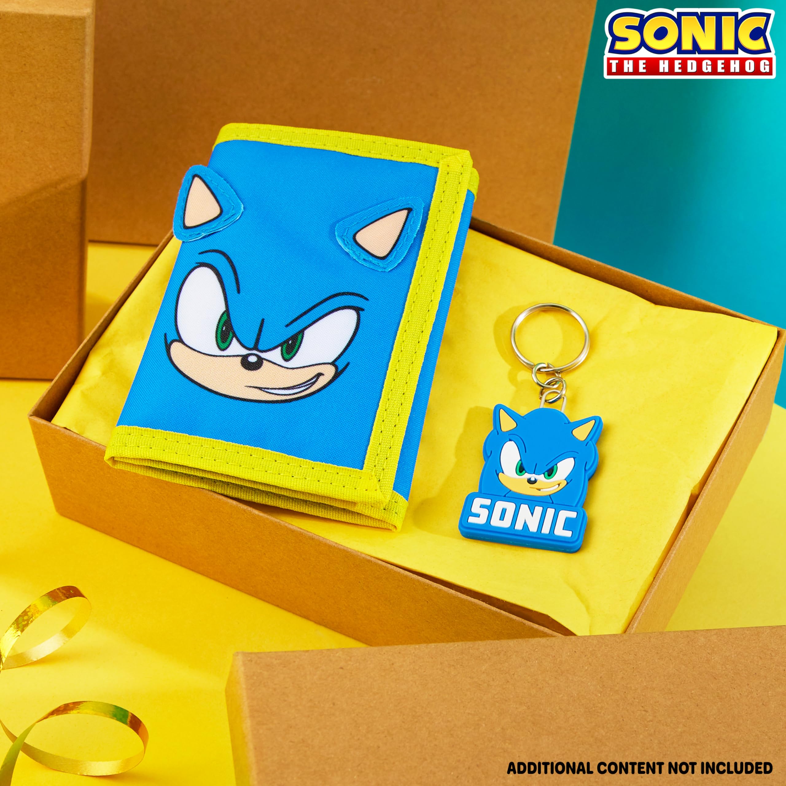 Sonic The Hedgehog Boys Wallet with Keychain - Kids Wallet with Card Slots & Zippered Coin Pocket - Perfect Gaming Gift for Boys - Great for School, Travel, and Collecting Coins