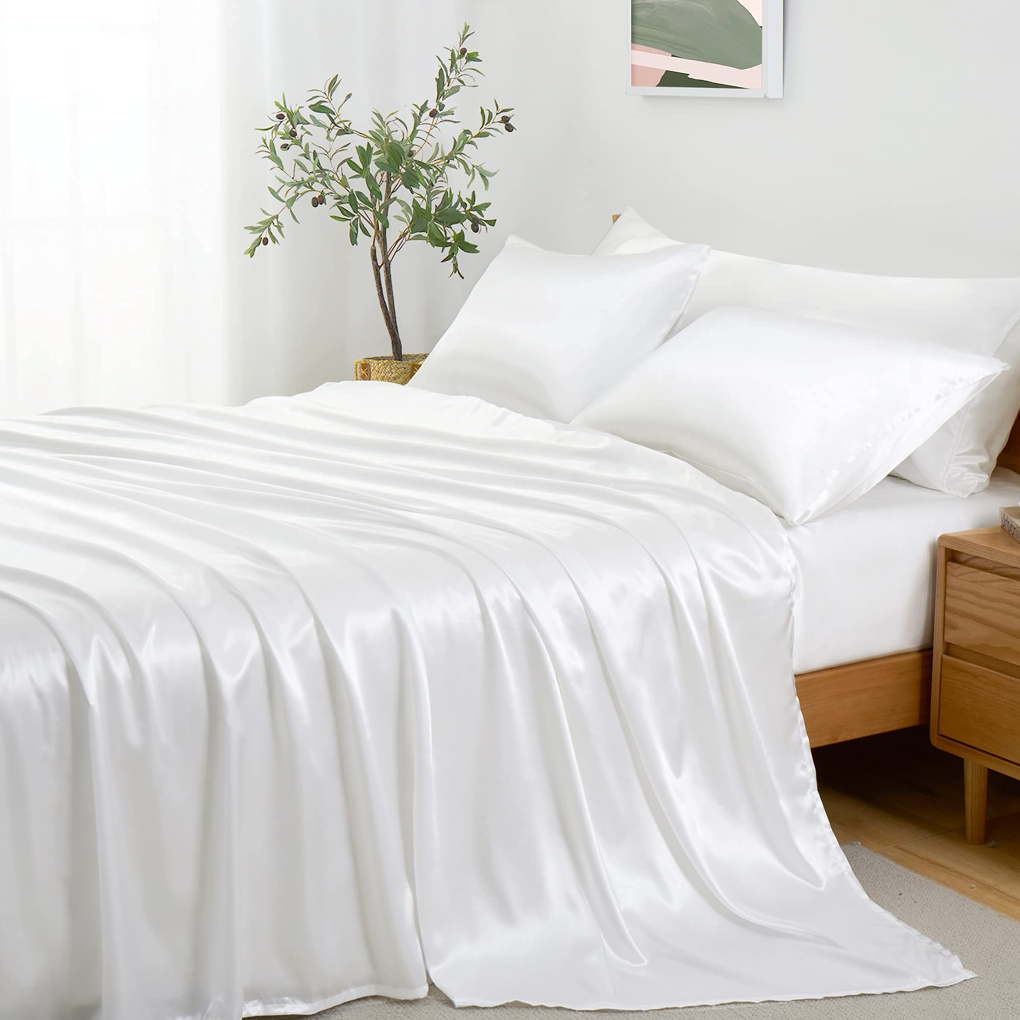 Entisn 5-Piece Silky Satin Sheet Set - Queen Size Luxury Bedding, Ultra Soft & Breathable White Satin Sheets Includes 1 Fitted Sheet, 1 Flat Sheet, 3 Pillowcases for Hotel-Style Comfort in Bedroom & Guest Room