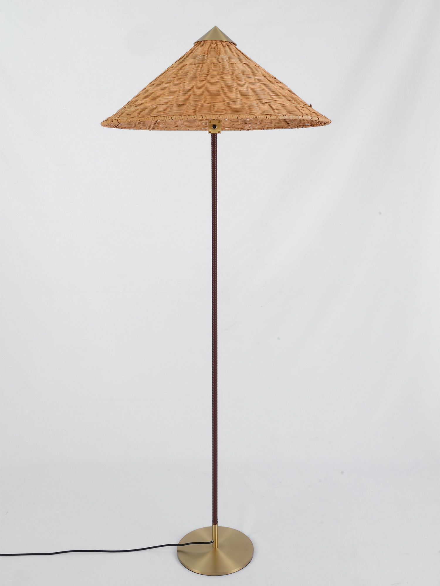Modern Chinese Hat Floor Lamp - Stylish Rattan Shade for Living Room, Bedroom & Office Decor - Perfect for Cozy Ambiance and Reading Nook Lighting