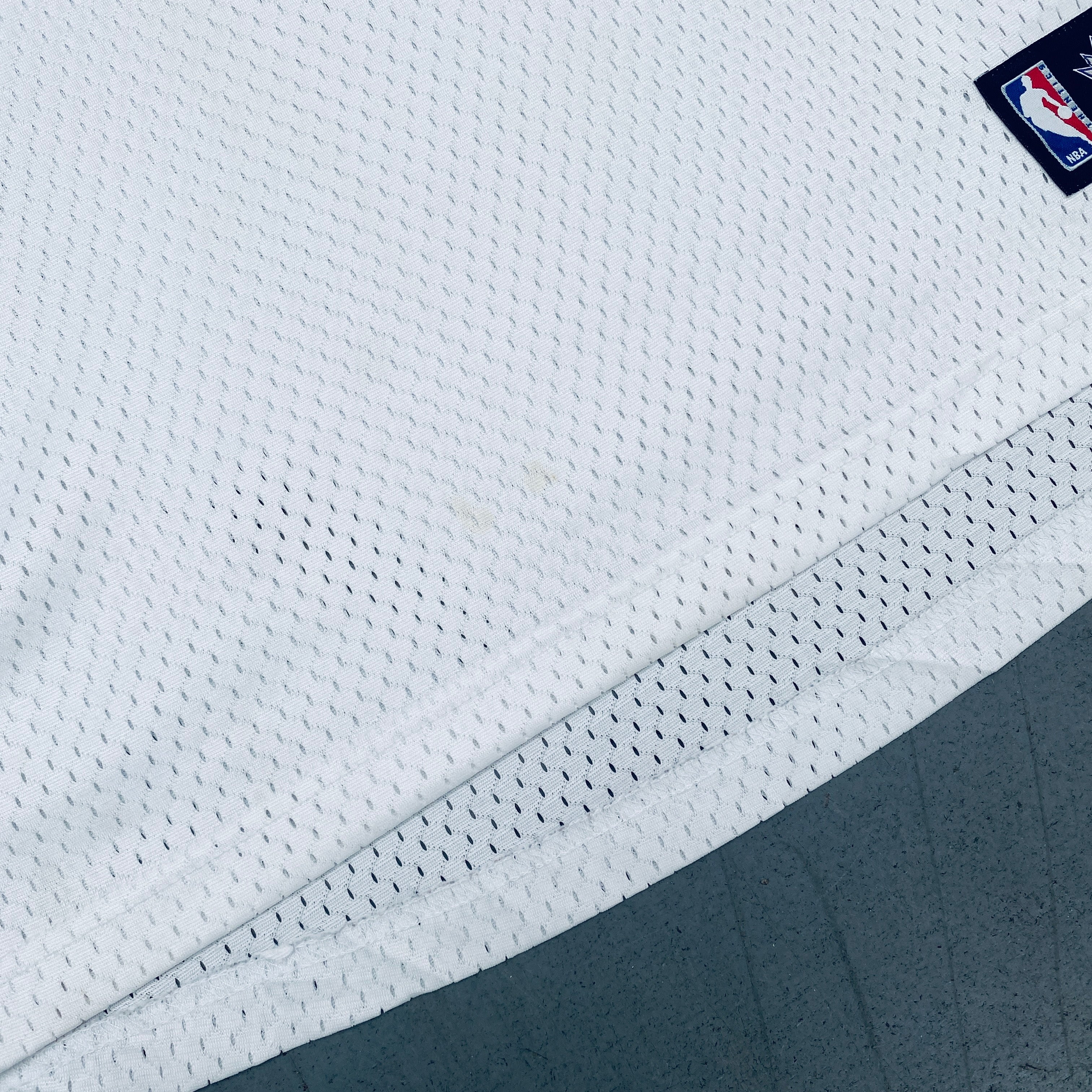 Sacramento Kings Tyreke Evans 2009-10 Rookie White Stitched NBA Jersey XXL - Authentic Adidas Basketball Jersey for Fans, Collectors & Game Day Outfits