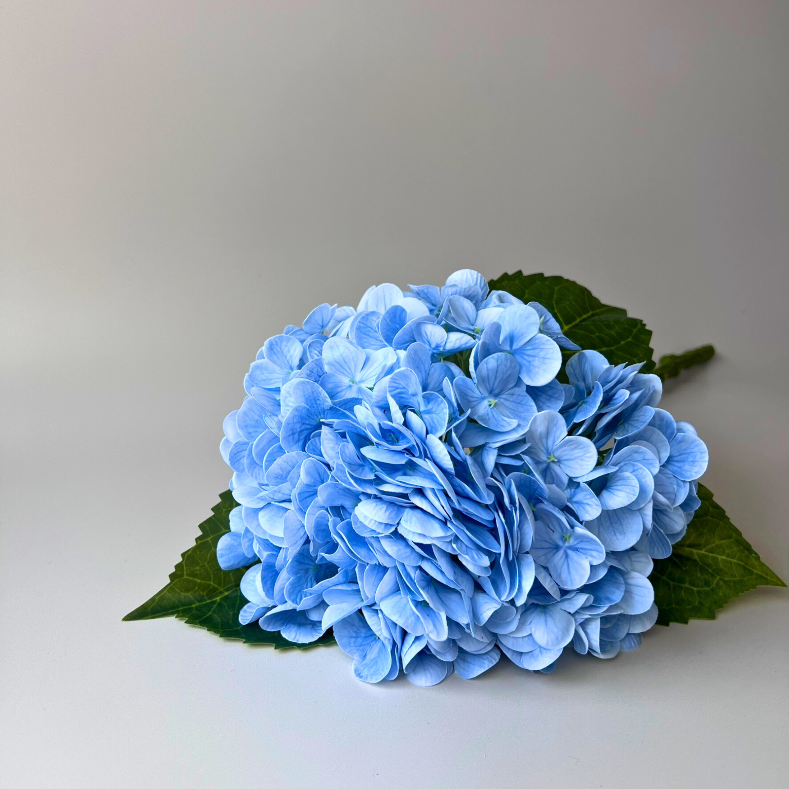 Real Touch Artificial Hydrangea Flowers - Light Blue Silk Hydrangea Bouquet for Home Decor, Wedding Centerpieces, and Floral Arrangements