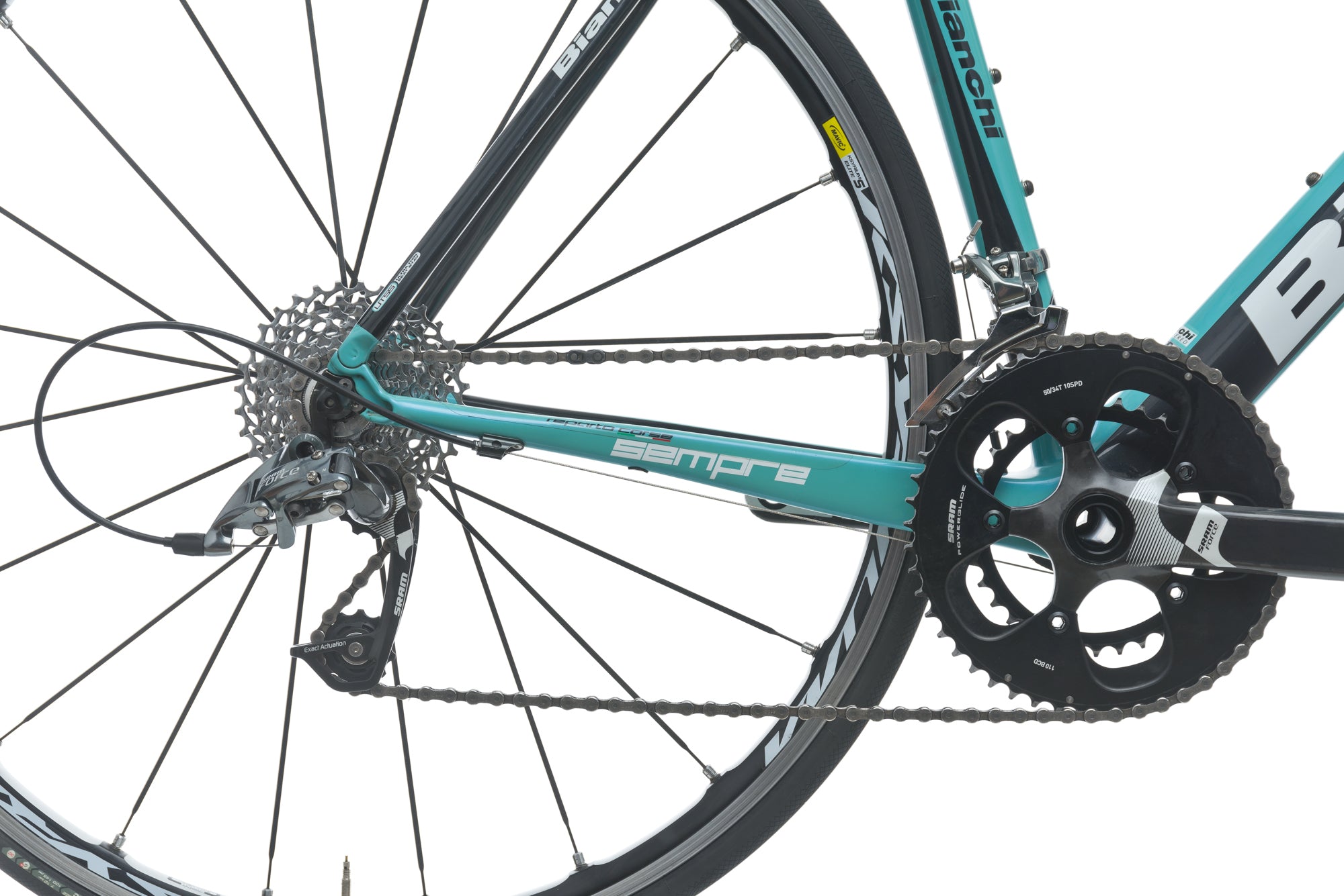 Bianchi Sempre Pro 55cm Road Bike - Lightweight Carbon Frame, Shimano 105 Groupset (2013 Model) | Perfect for Racing, Commuting & Long-Distance Cycling