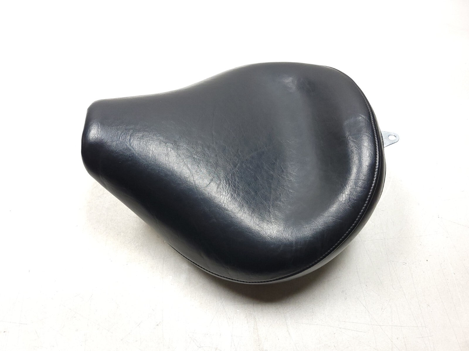 Yamaha V Star 650 XVS650 Classic OEM Front & Rear Seat - Perfect for Motorcycle Replacement & Customization | Ideal for Cruiser Riders & Restoration Projects