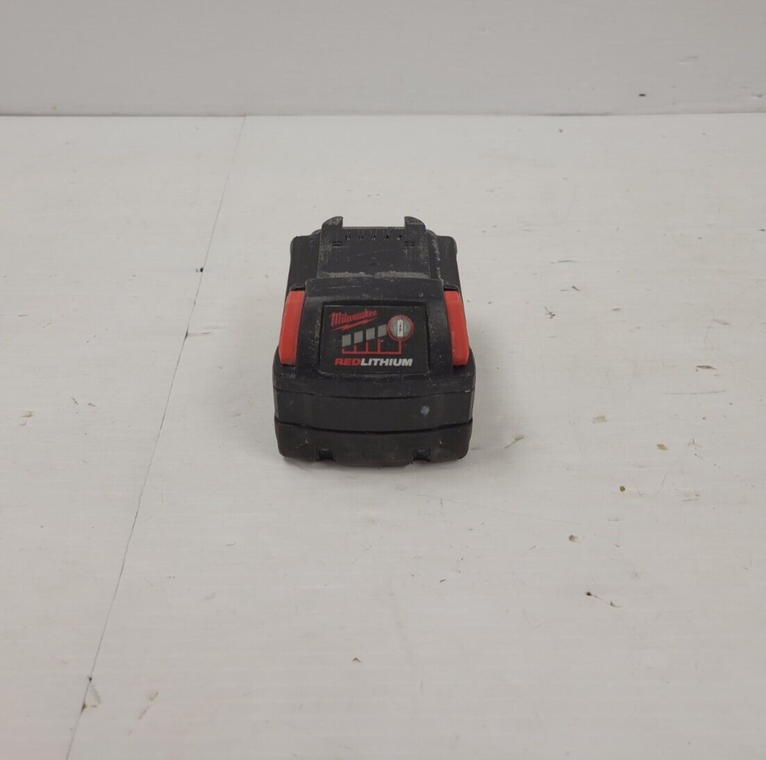 Milwaukee 48-11-1850 M18 18V 5.0Ah Lithium-Ion Battery - Power Tools Replacement Battery for Drills, Saws & Outdoor Equipment - Perfect for Construction, DIY Projects & Professional Use