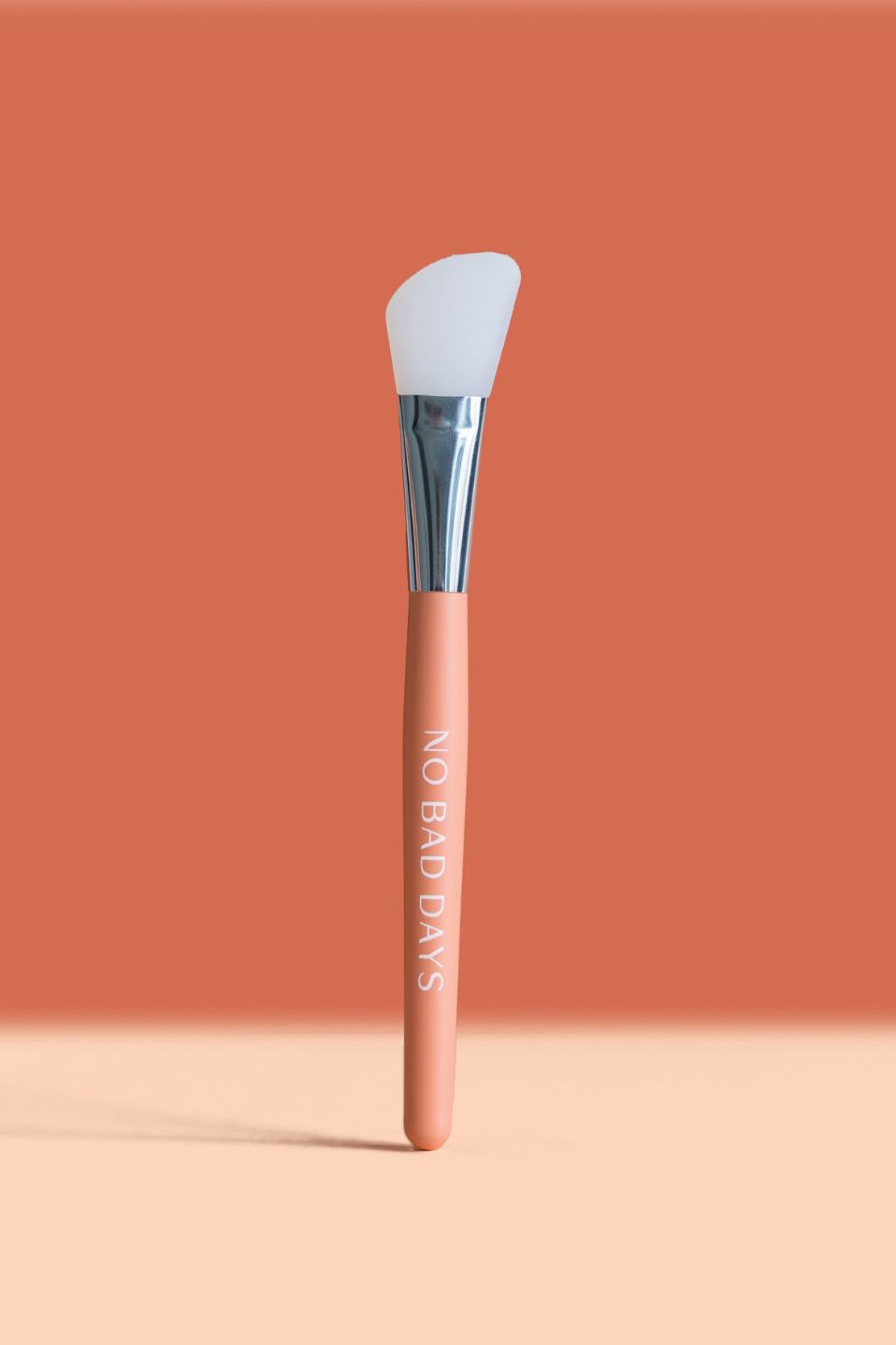 Angled Silicone Makeup Brush for Foundation & Concealer - Perfect for Flawless Face Makeup Application