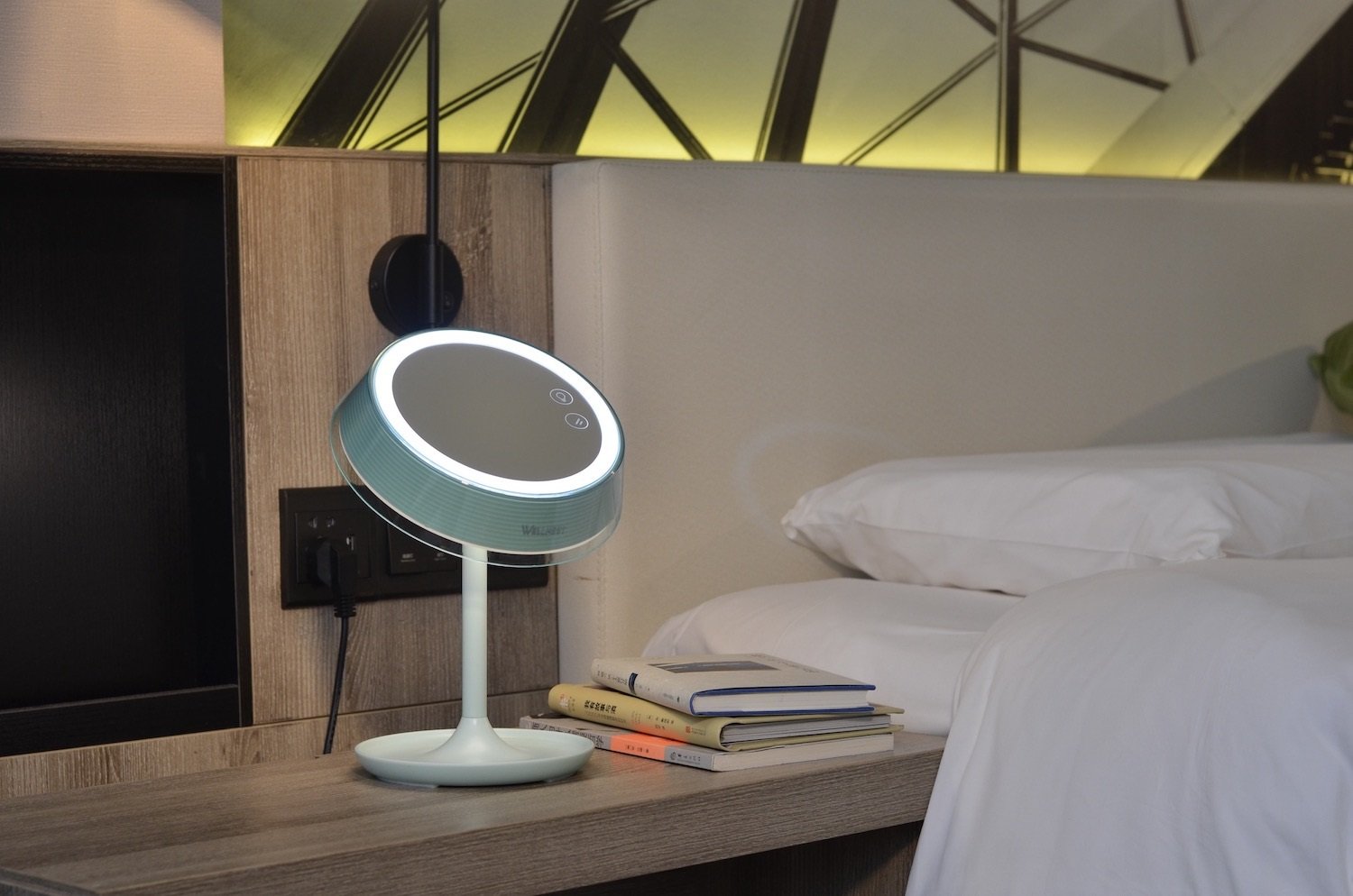 4-in-1 LED Makeup Mirror with Adjustable Lighting Modes - HD Vanity Mirror with Makeup Light, Table Lamp & Night Light (Green) - Perfect for Home Beauty Station, Bedroom Vanity & Travel