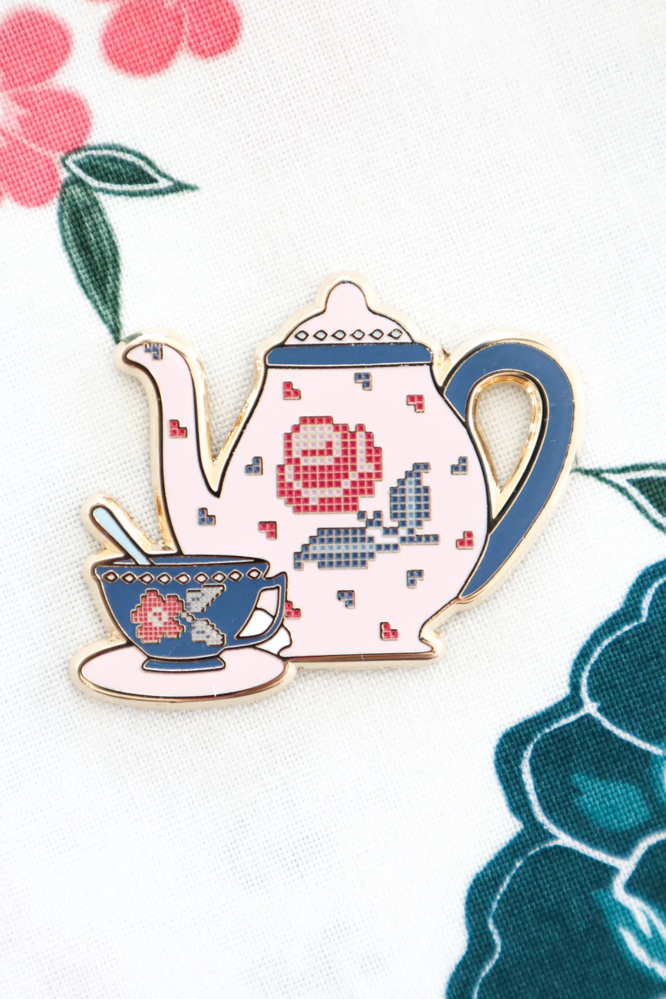 Flamingo Toes Rose Tea Set Needle Minder - Magnetic Pin Holder for Sewing, Quilting & Embroidery - Perfect for Crafters and DIY Enthusiasts