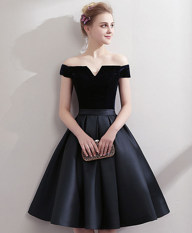 Elegant Black Satin Short Prom Dress - Homecoming Party Dress for Women | Perfect for Dances, Formals & Special Occasions