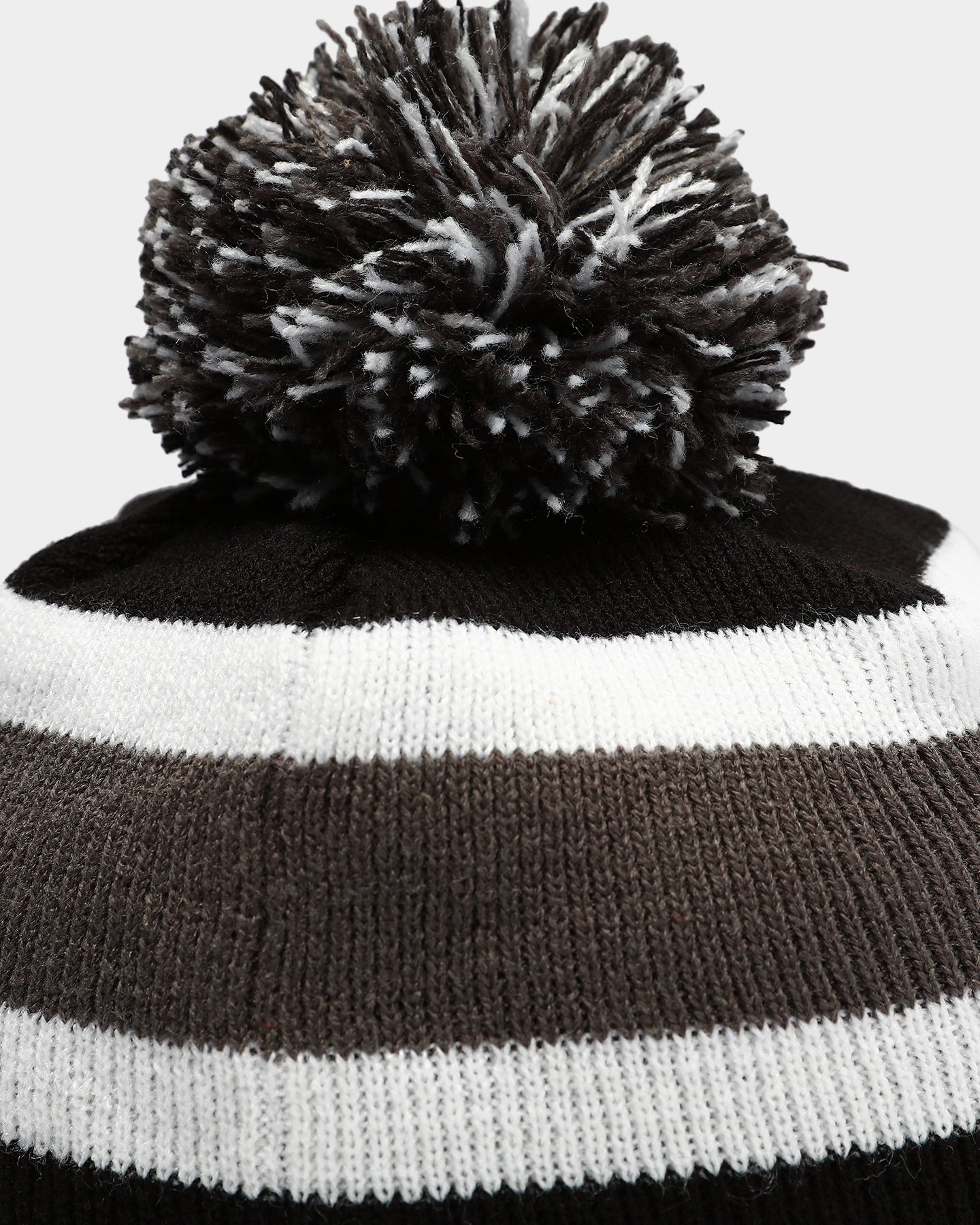 New York Yankees 47 Brand Breakaway Cuff Knit Beanie - Black | Official MLB Team Logo | Winter Hat for Men & Women | Perfect for Cold Weather, Games & Outdoor Activities