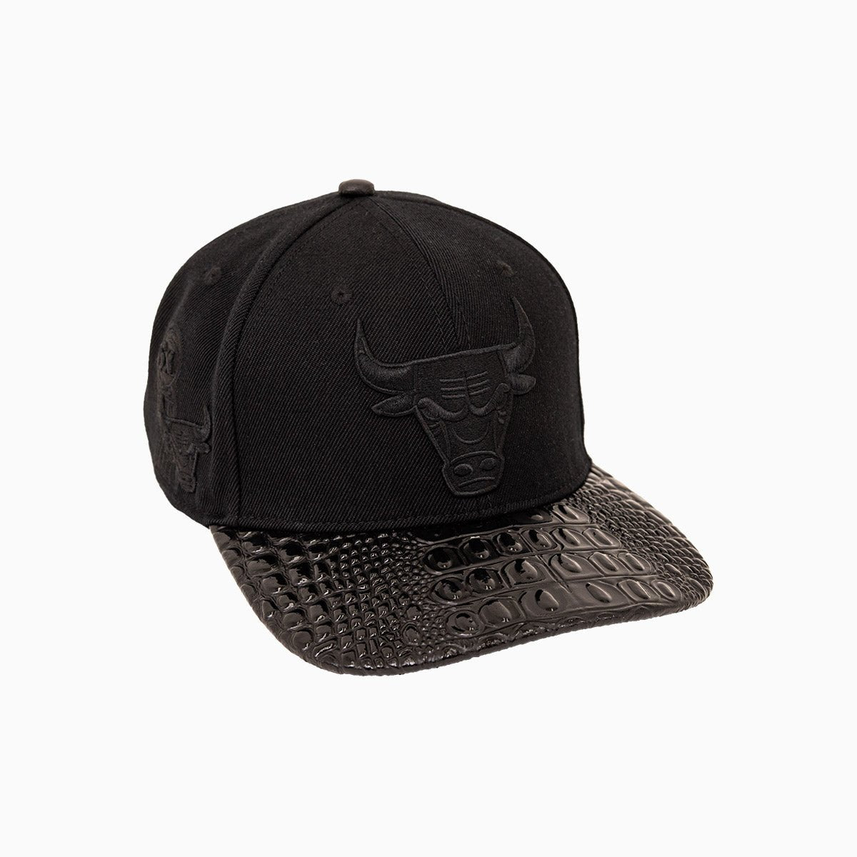 Chicago Bulls NBA Leather Visor Snapback Hat - Official Licensed Basketball Cap for Men & Women - Perfect for Games, Sports Events & Streetwear Fashion